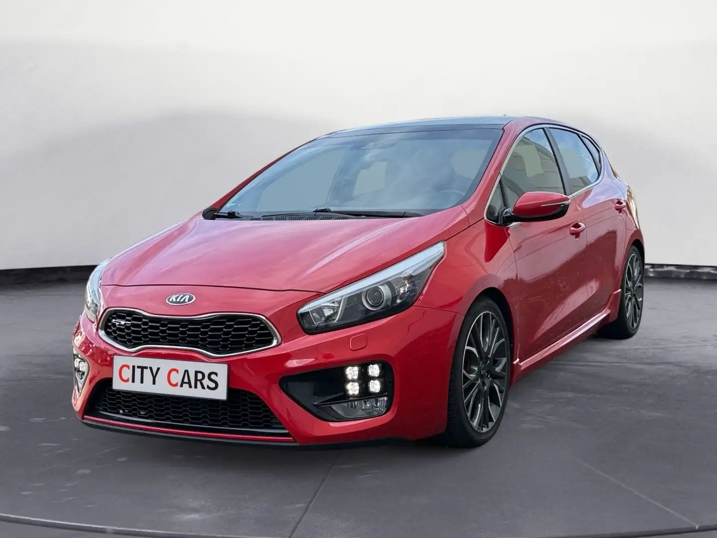 Kia Ceed / cee'd GT-Track Navi Leder Panorama Kamera Rouge - 1
