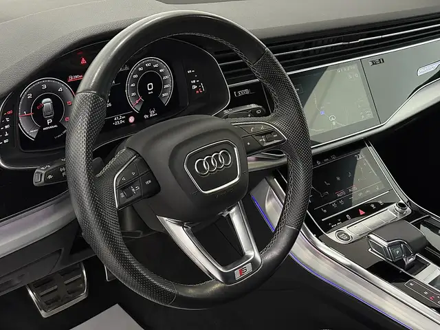 Audi Q8 50  TDI S line quattro Black Edition Ansicht 16