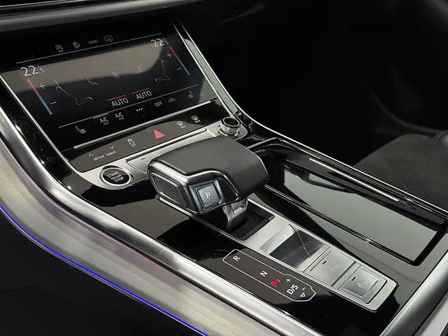 Audi Q8 50  TDI S line quattro Black Edition Ansicht 17
