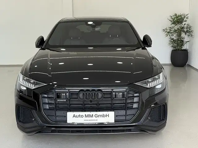 Audi Q8 50  TDI S line quattro Black Edition Ansicht 5