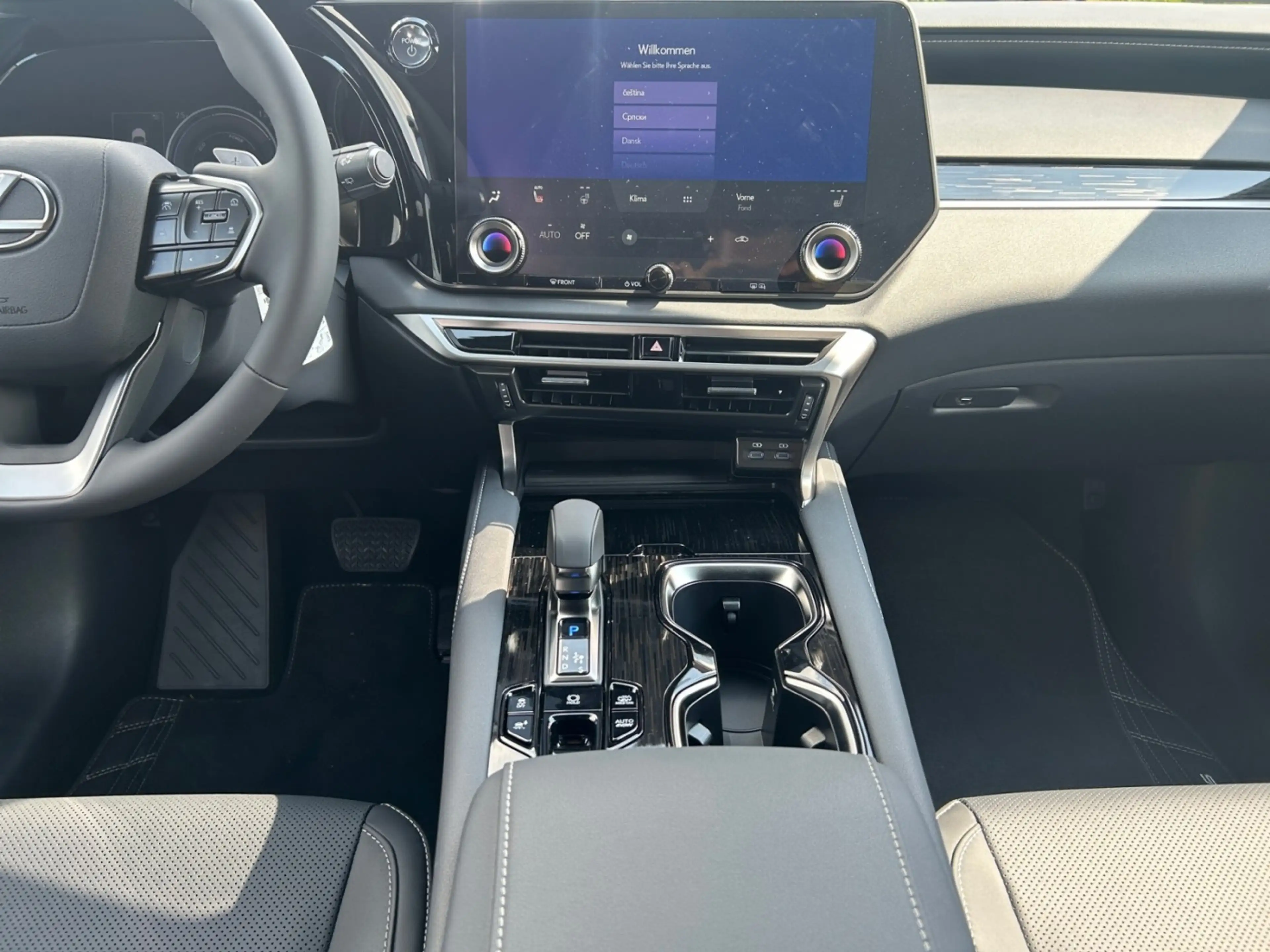 Lexus RX 450h Plug-In Business *Vorlauf +div. Farben — photo 12