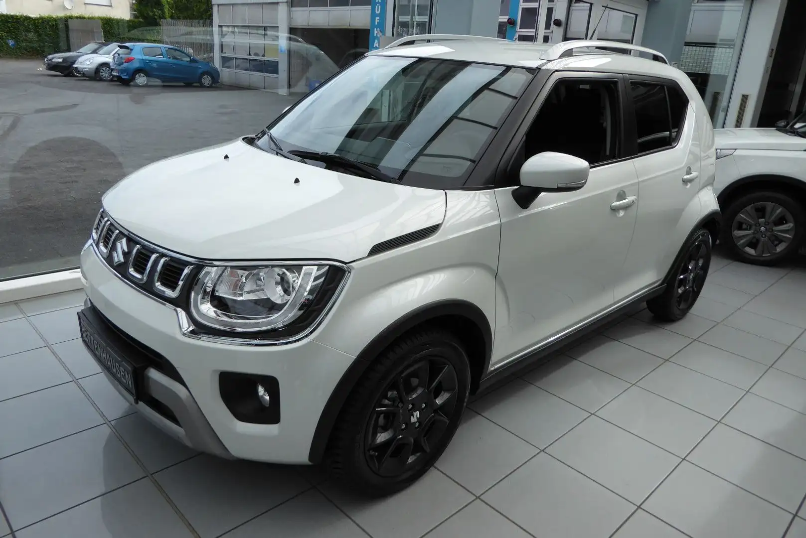 Suzuki Ignis erst 1.860 KM!! Navi Sitzheizung Weiß - 1