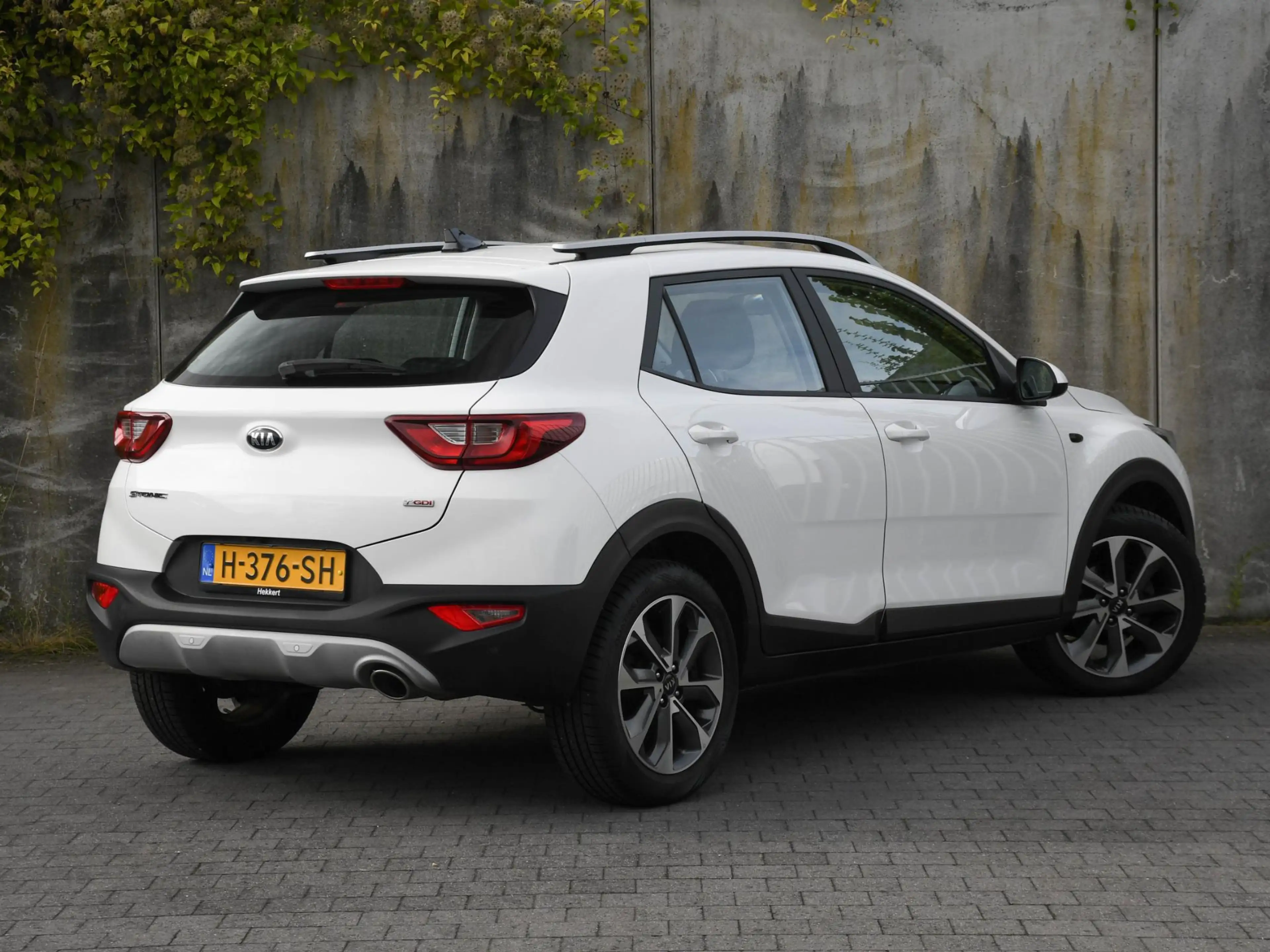 Kia Stonic DynamicLine 1.0 T-GDi 100pk 17''LM | CAMERA | NAVI — photo 5