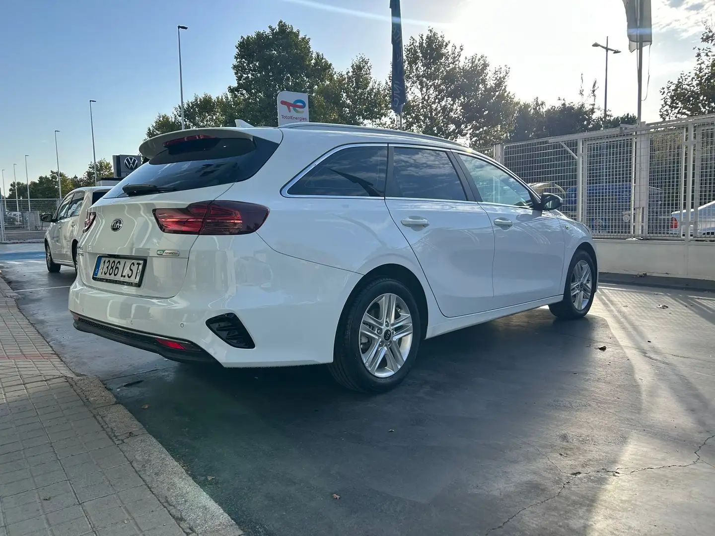 Kia Ceed / cee'd 1.6 MHEV iMT Drive 136 - 2