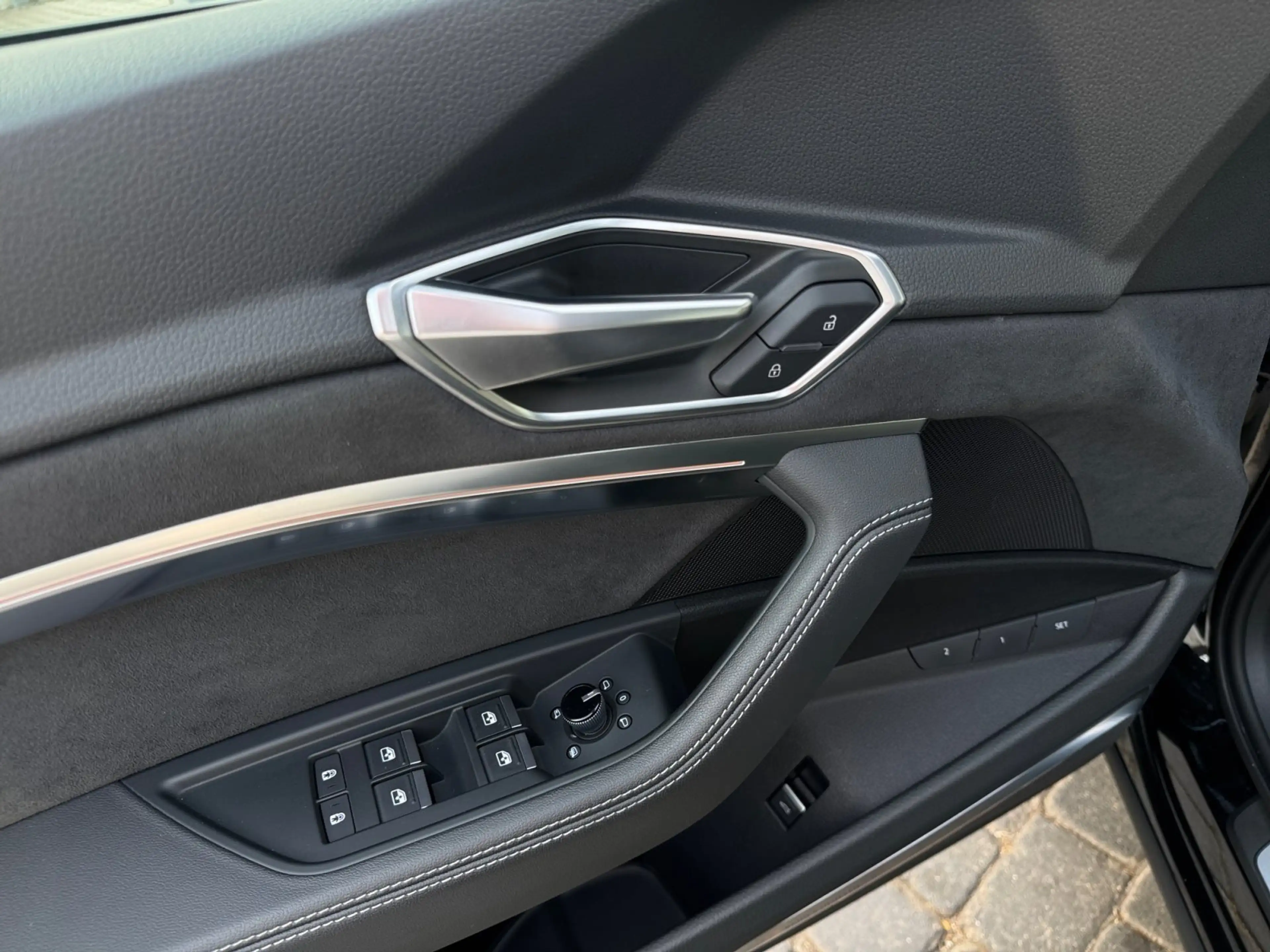Audi e-tron S quattro 95 kw/h MATRIX/KAMERA/OPTIKPAKET — photo 11