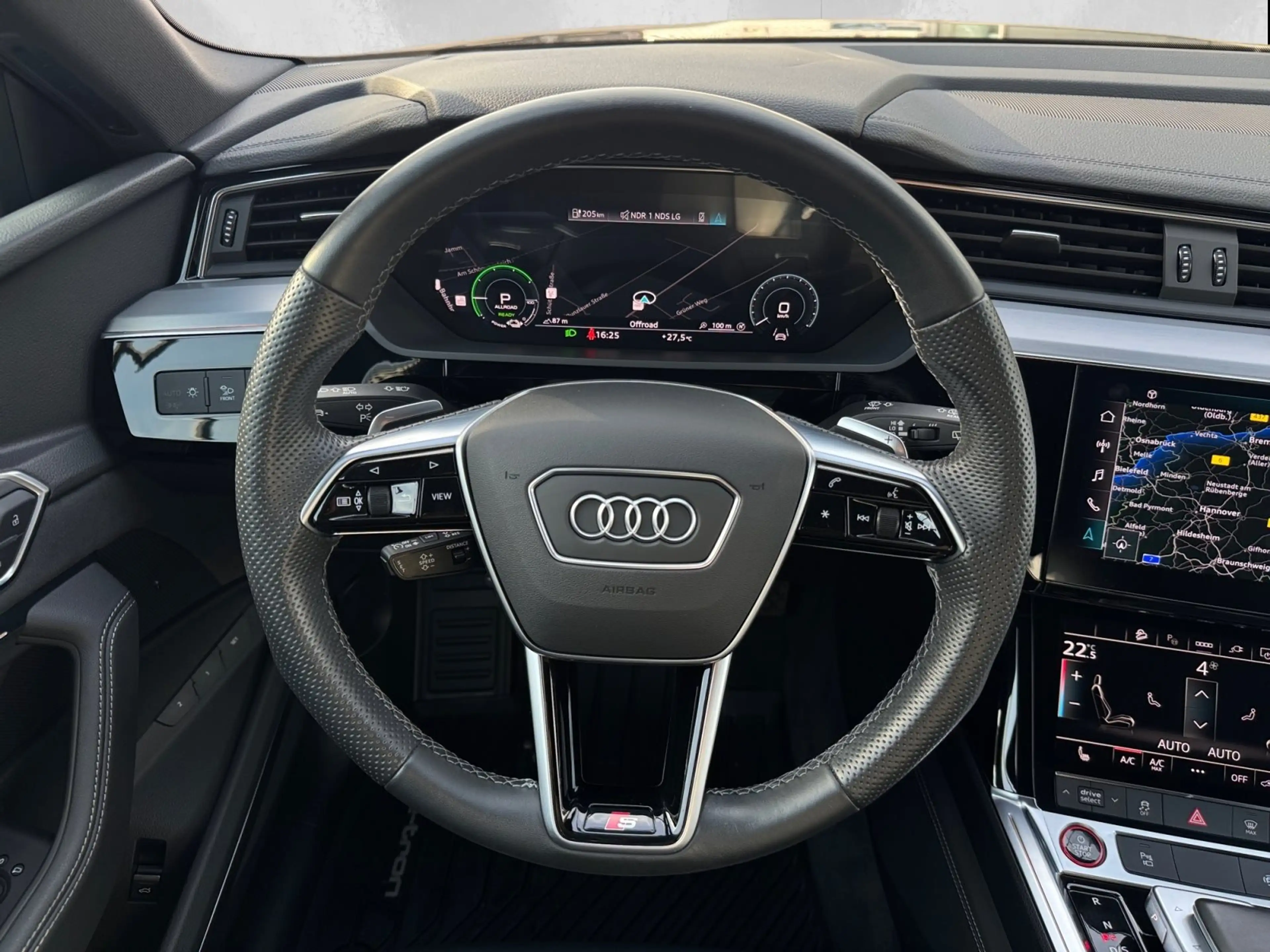 Audi e-tron S quattro 95 kw/h MATRIX/KAMERA/OPTIKPAKET — photo 13