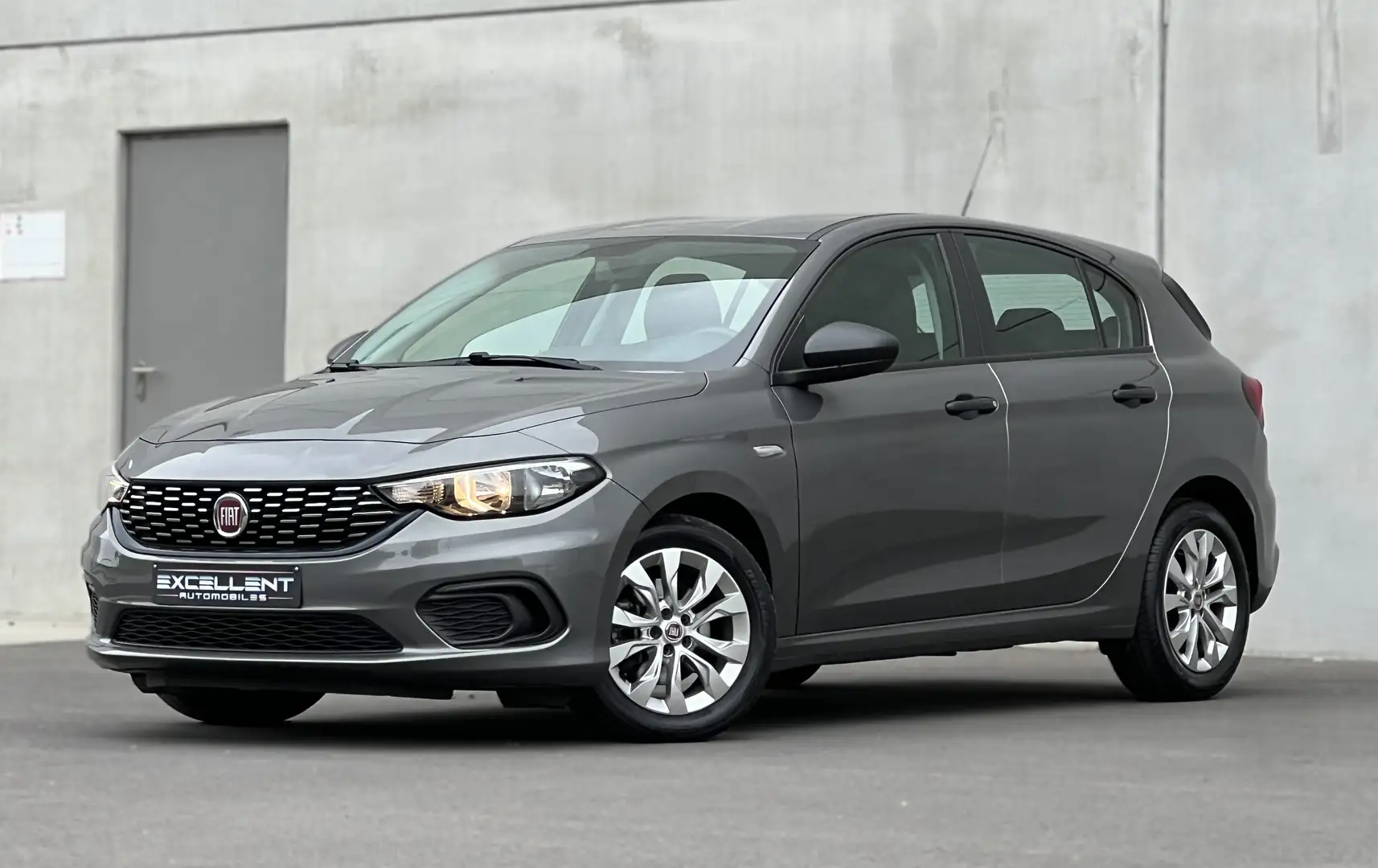 Fiat Tipo 1.4i Tech Edition/AIRCO/JANTES/GARANTIE 12 MOIS Gris - 1