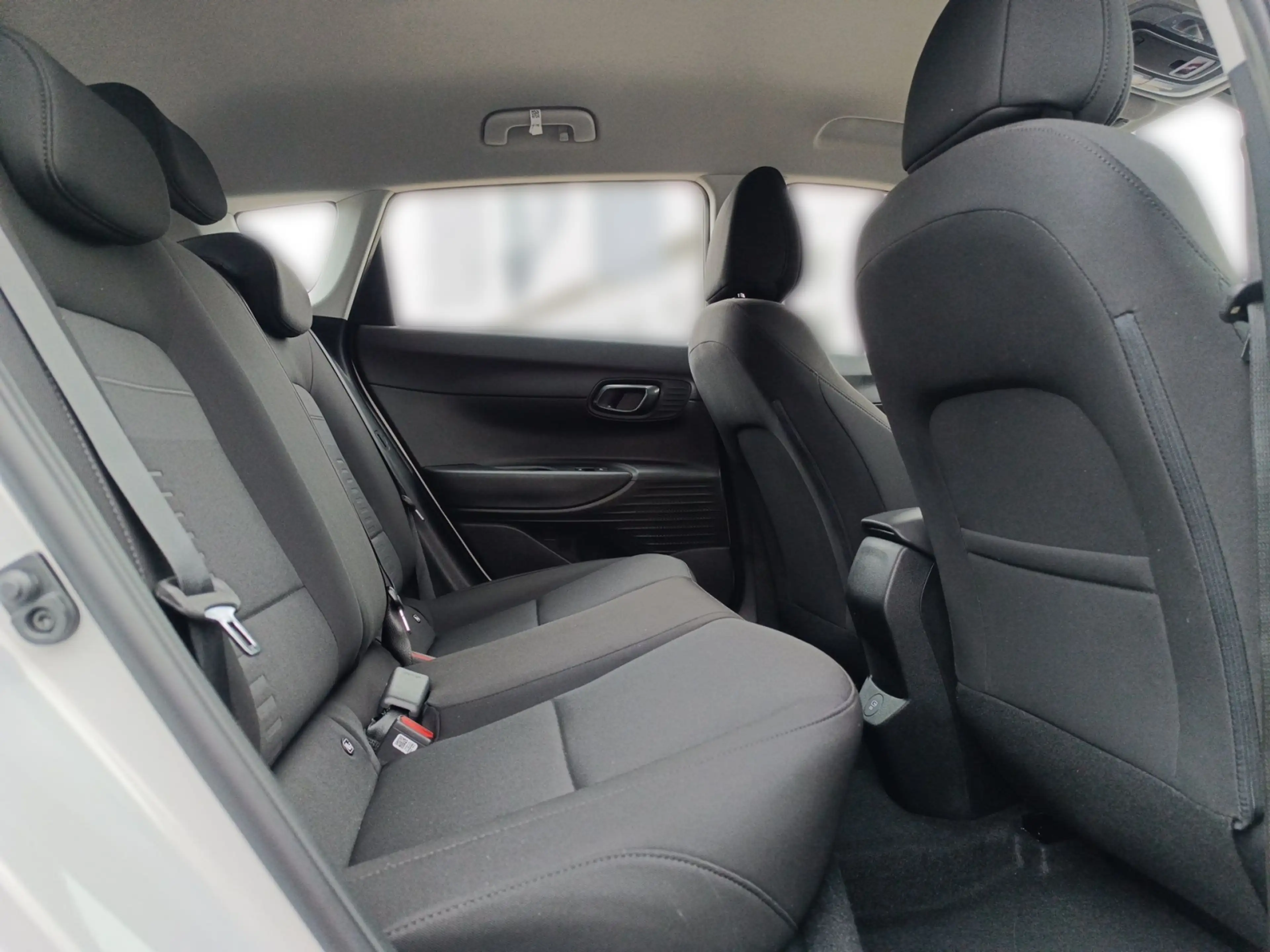 Hyundai BAYON Bayon 1.0 T-GDI Trend+Navi+Kamera+Komfortpaket LED — photo 13