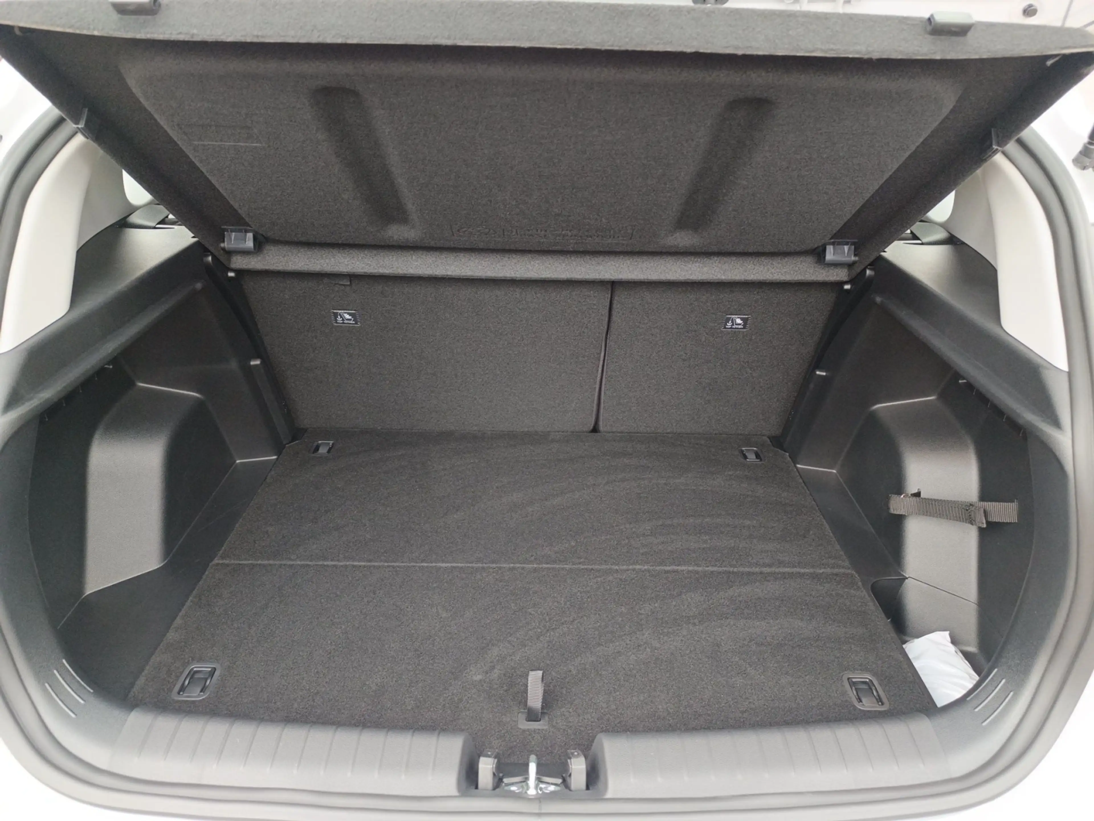 Hyundai BAYON Bayon 1.0 T-GDI Trend+Navi+Kamera+Komfortpaket LED — photo 12