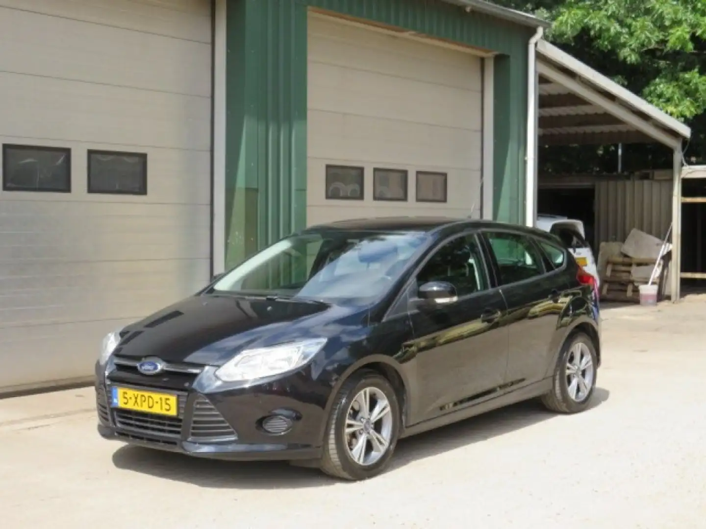 Ford Focus 1.0 ECOBOOST EDITION Zwart - 2