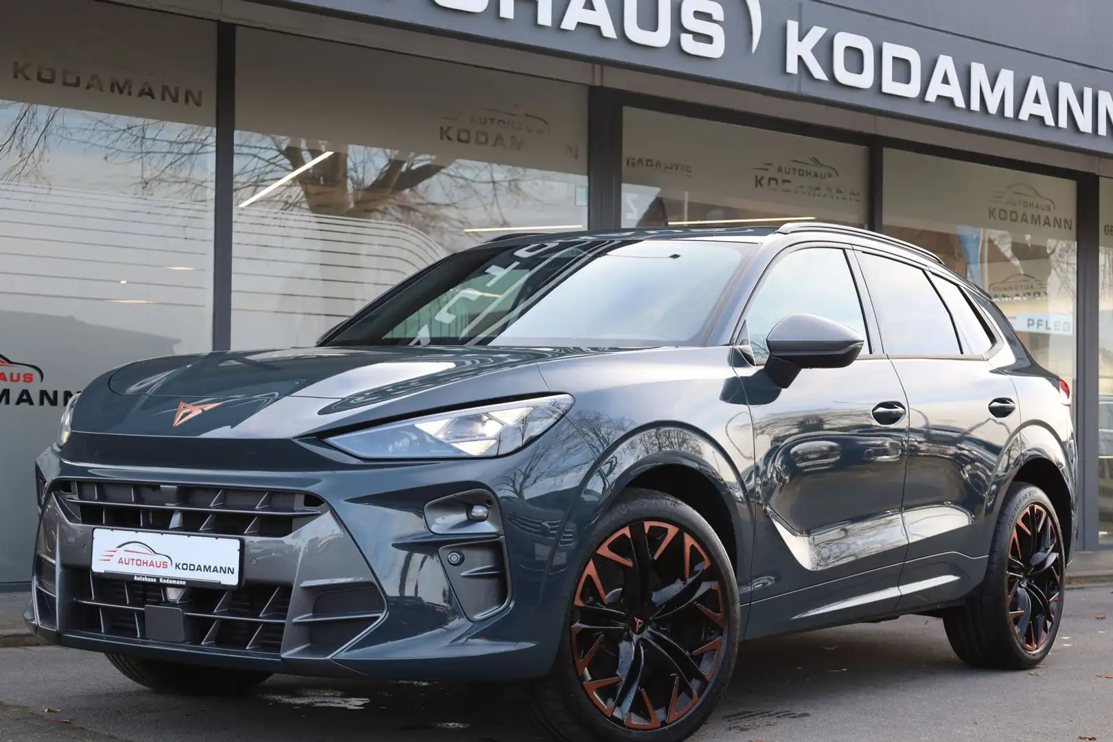 CUPRA Terramar 4Drive VZ*Pano*MATRIX*Sennheiser*20" Blau - 1