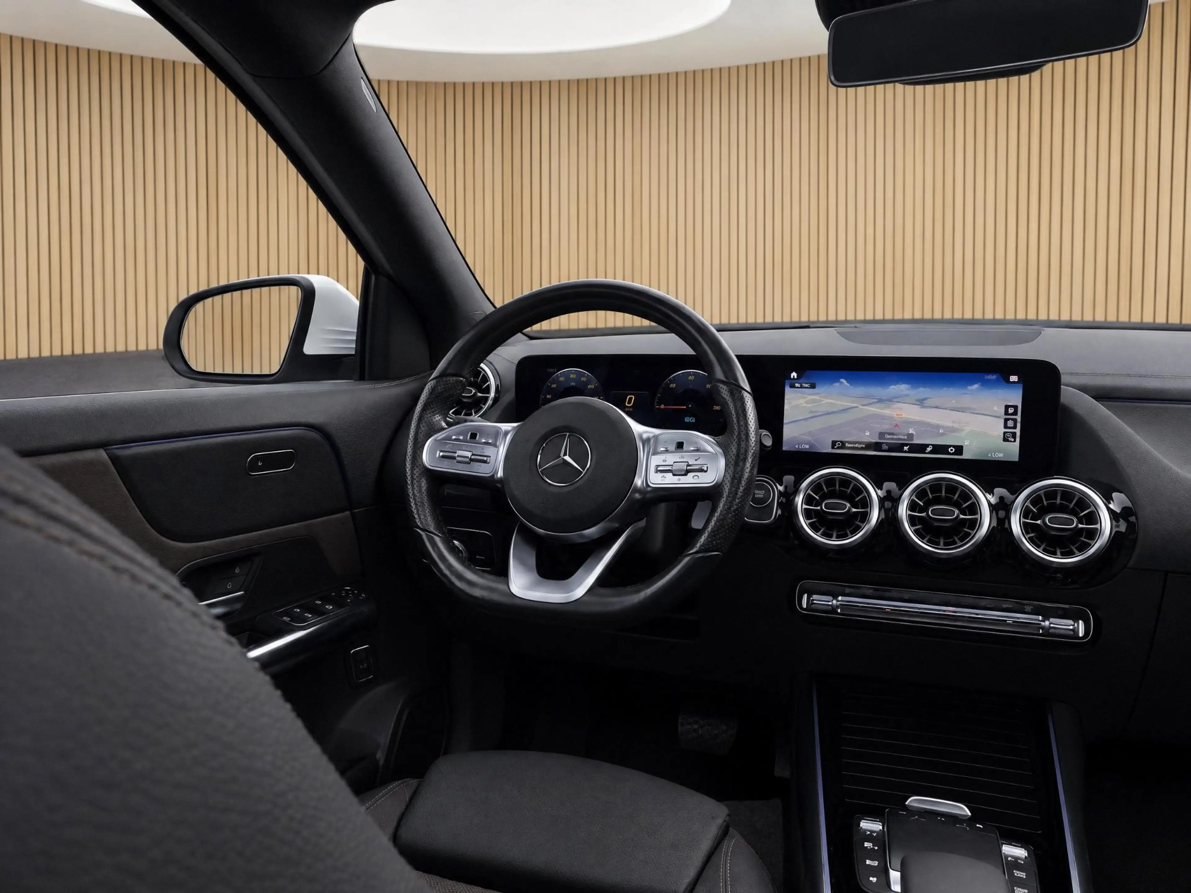 Mercedes-Benz EQA 250 67 kWh |Pano |Stoelverw. |Burmester |Camera |Sfeer — photo 4