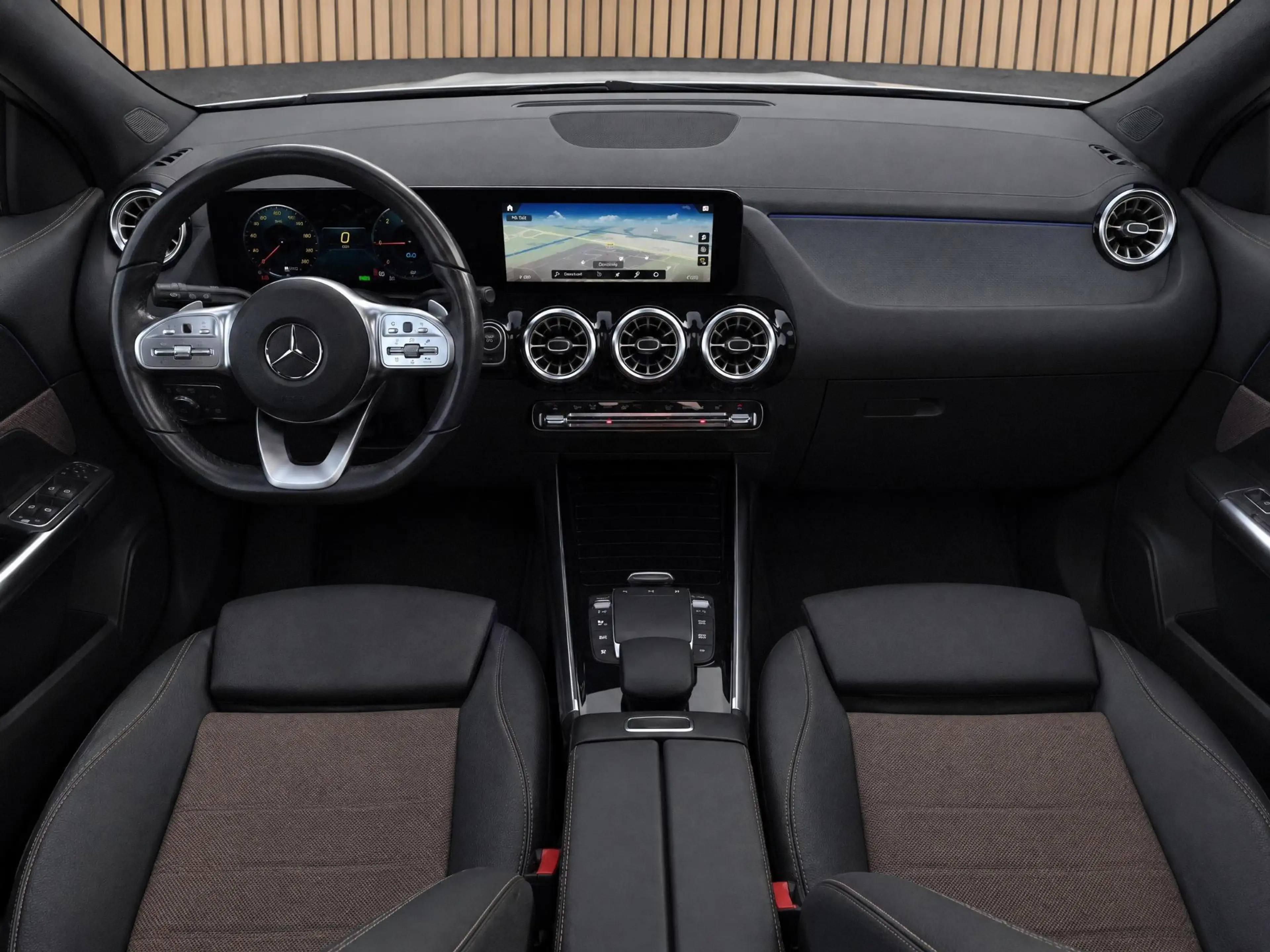 Mercedes-Benz EQA 250 67 kWh |Pano |Stoelverw. |Burmester |Camera |Sfeer — photo 22