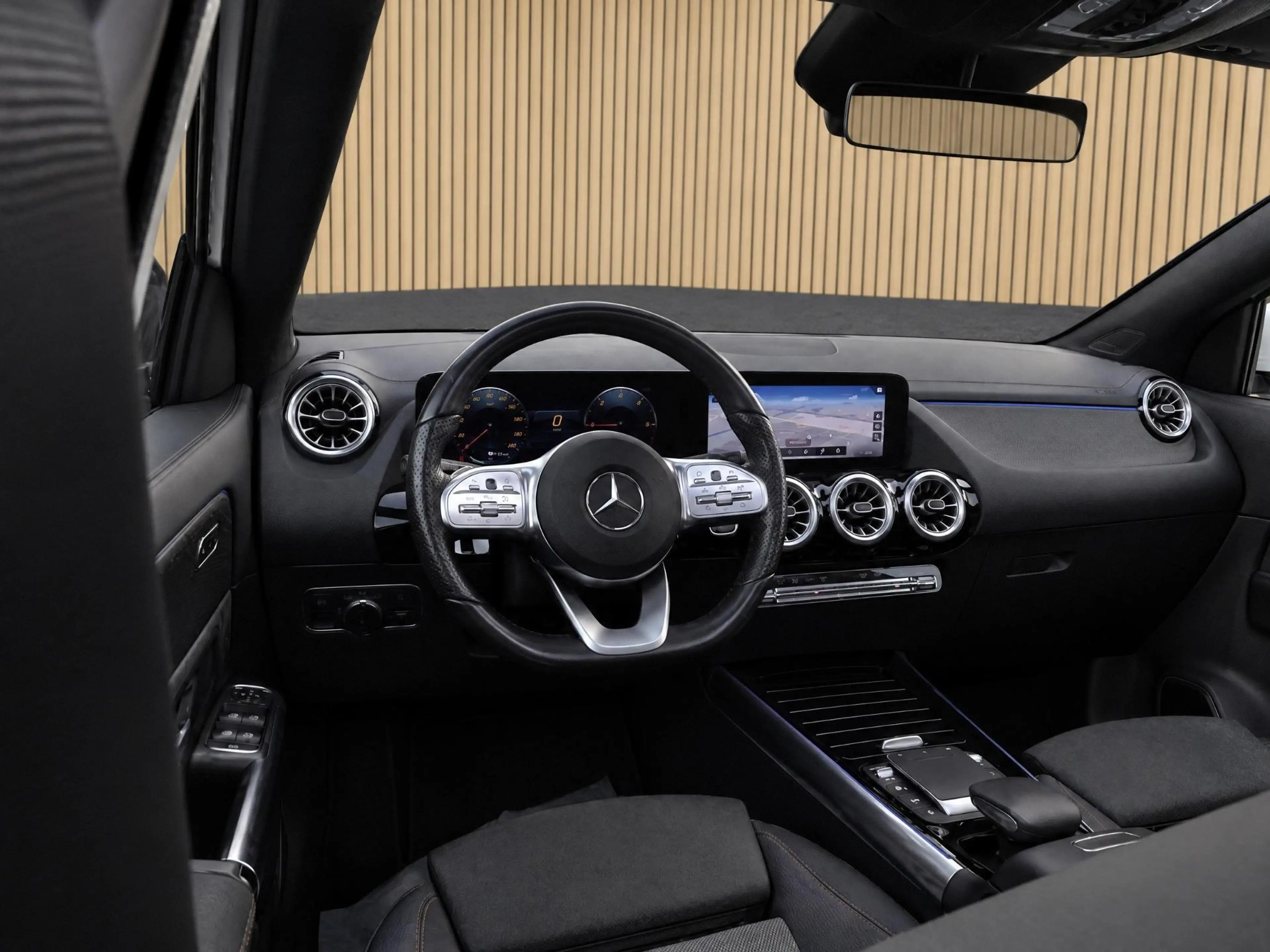 Mercedes-Benz EQA 250 67 kWh |Pano |Stoelverw. |Burmester |Camera |Sfeer — photo 15