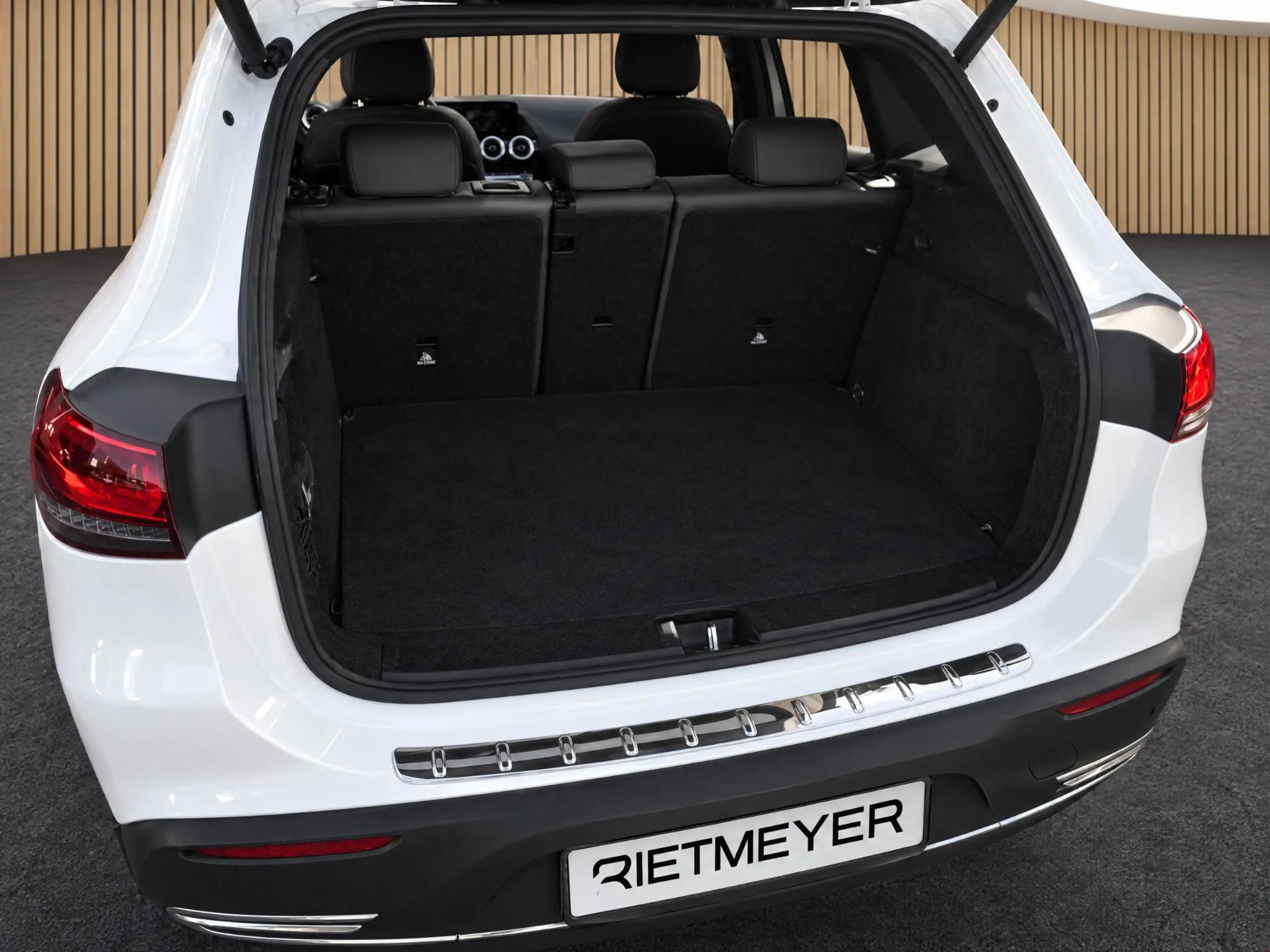 Mercedes-Benz EQA 250 67 kWh |Pano |Stoelverw. |Burmester |Camera |Sfeer — photo 28