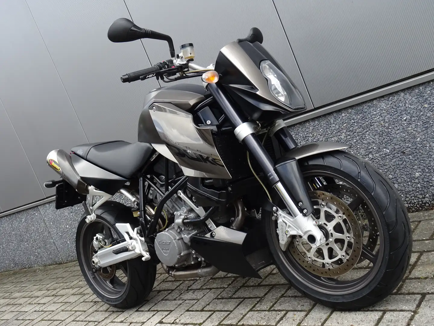 KTM 990 Super Duke SUPERDUKE Bruin - 2