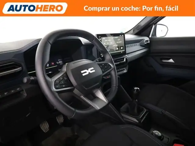Dacia Duster view 12
