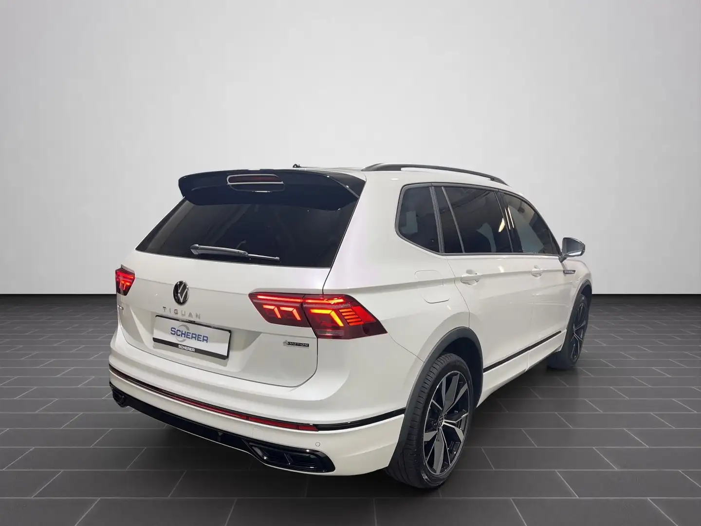 Volkswagen Tiguan Allspace R-Line 2,0 l TSI 4M 190 PS DSG7 Weiß - 2