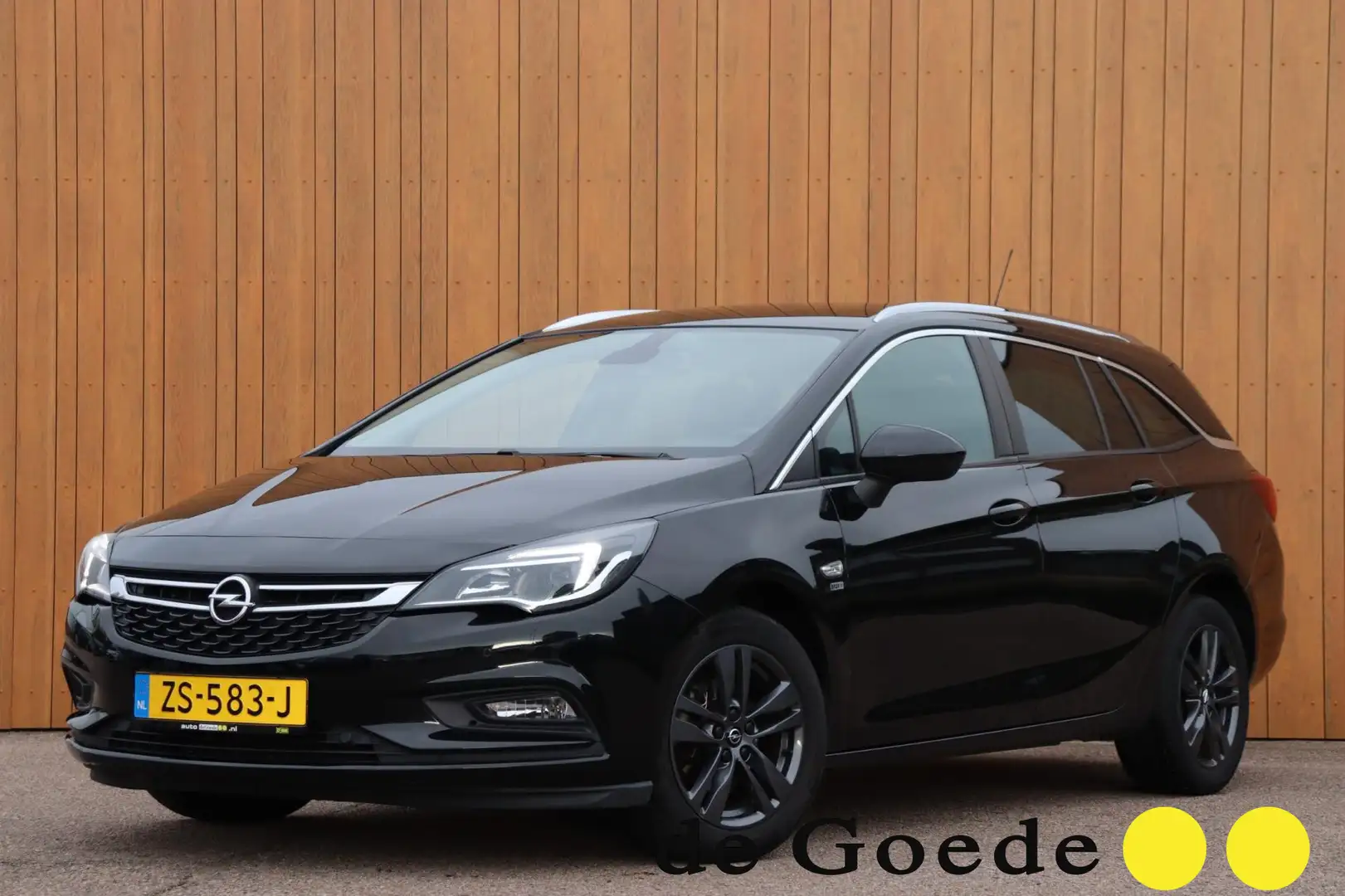Opel Astra Sports Tourer 1.0 Turbo 120 Jaar Edition org. NL-a Zwart - 1