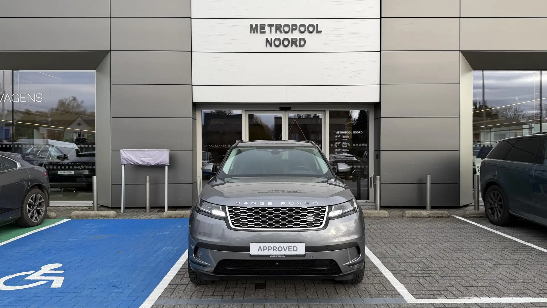 Land Rover Range Rover Velar P250 Gris - 2