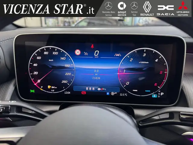 Mercedes-Benz GLC view 9