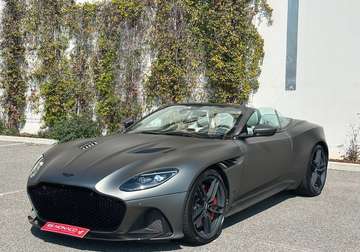 5.2 v12 725 superleggera