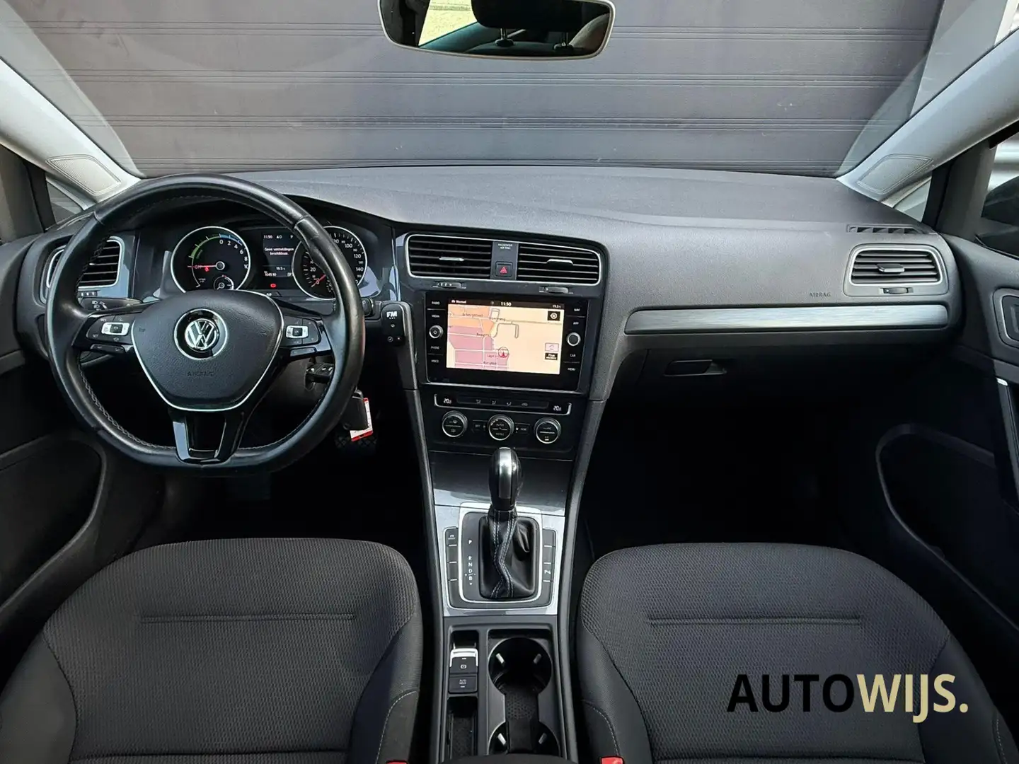 Volkswagen e-Golf E-DITION|Carplay|PDC|Adaptief Cruise|Navi Grijs - 2