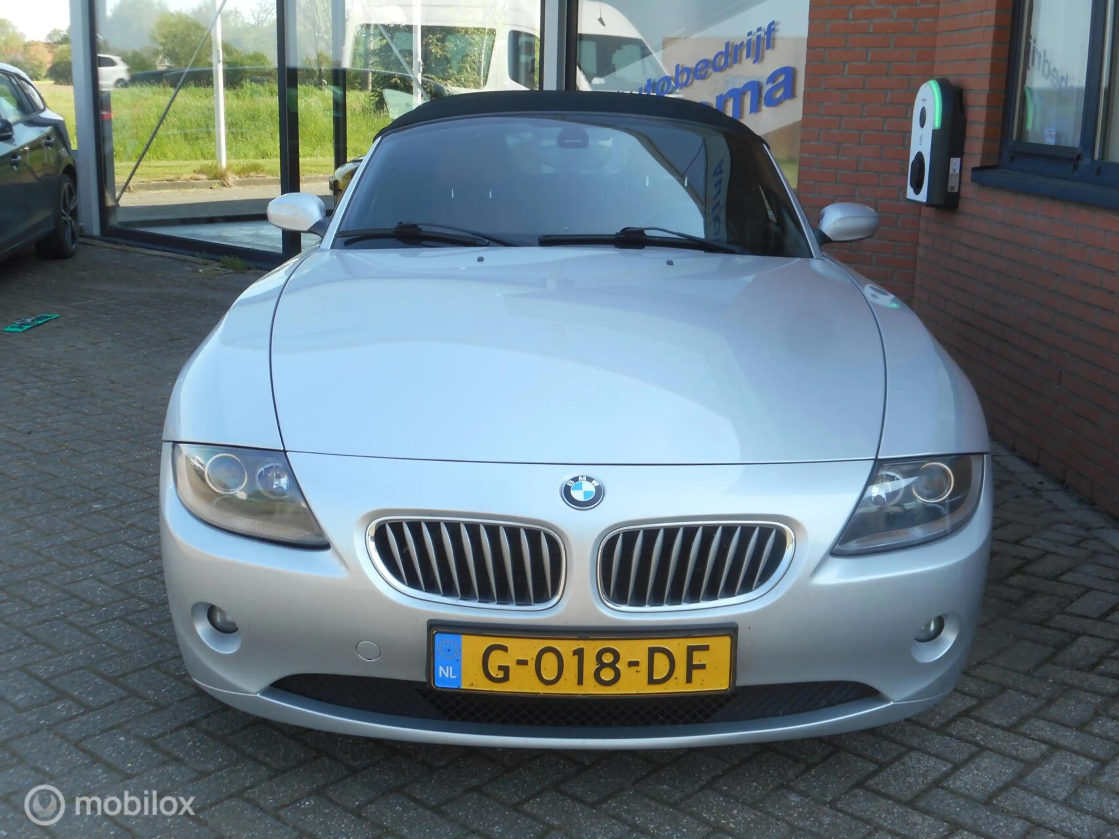 BMW Z4 Roadster 2.2i 6 Cyl — photo 4