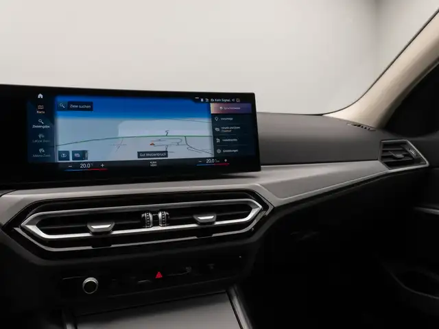 BMW 3 Series view 21