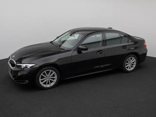 BMW 3 Series view 12