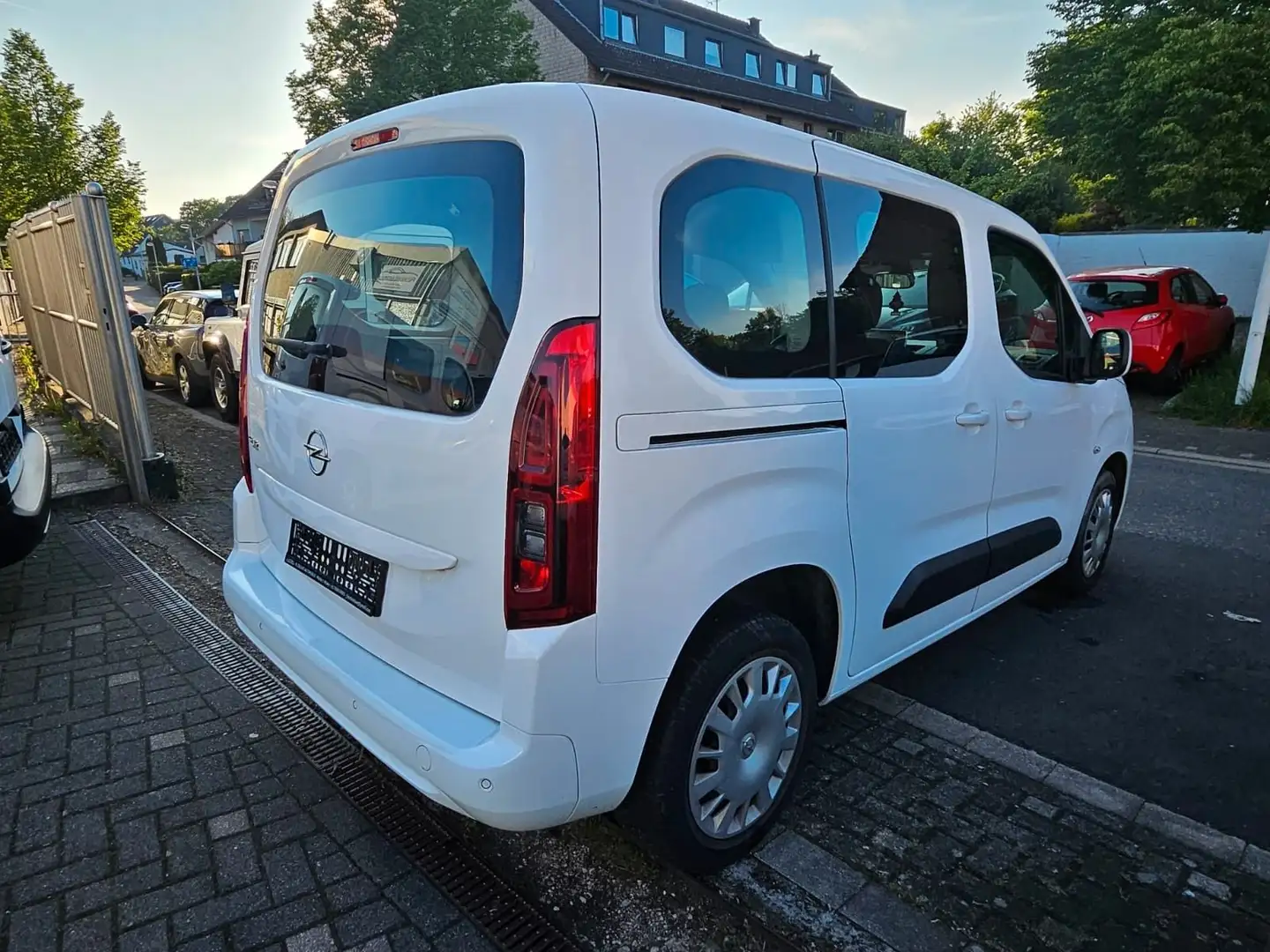 Opel Combo Life Combo 1.5D Aut Life Ultimate Navi 180 Cam Blanc - 2