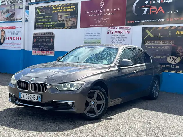 BMW 330 330d xDrive 258 ch Lounge A