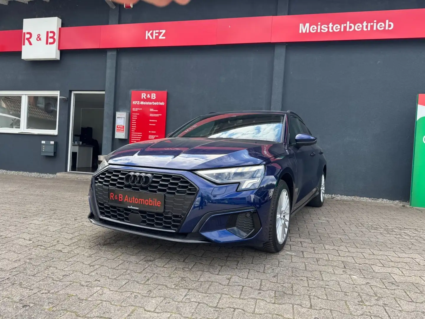 Audi A3 Sportback 40 TFSI e advanced*Hybrid-Plug*Led* Bleu - 1