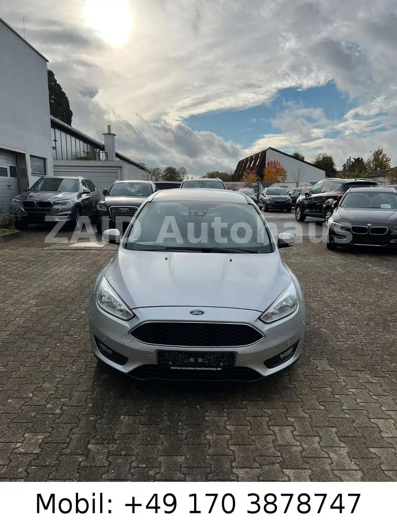 Ford Focus Turnier Trend*Navi*PDC*1Hand*AutoPark Silber - 2