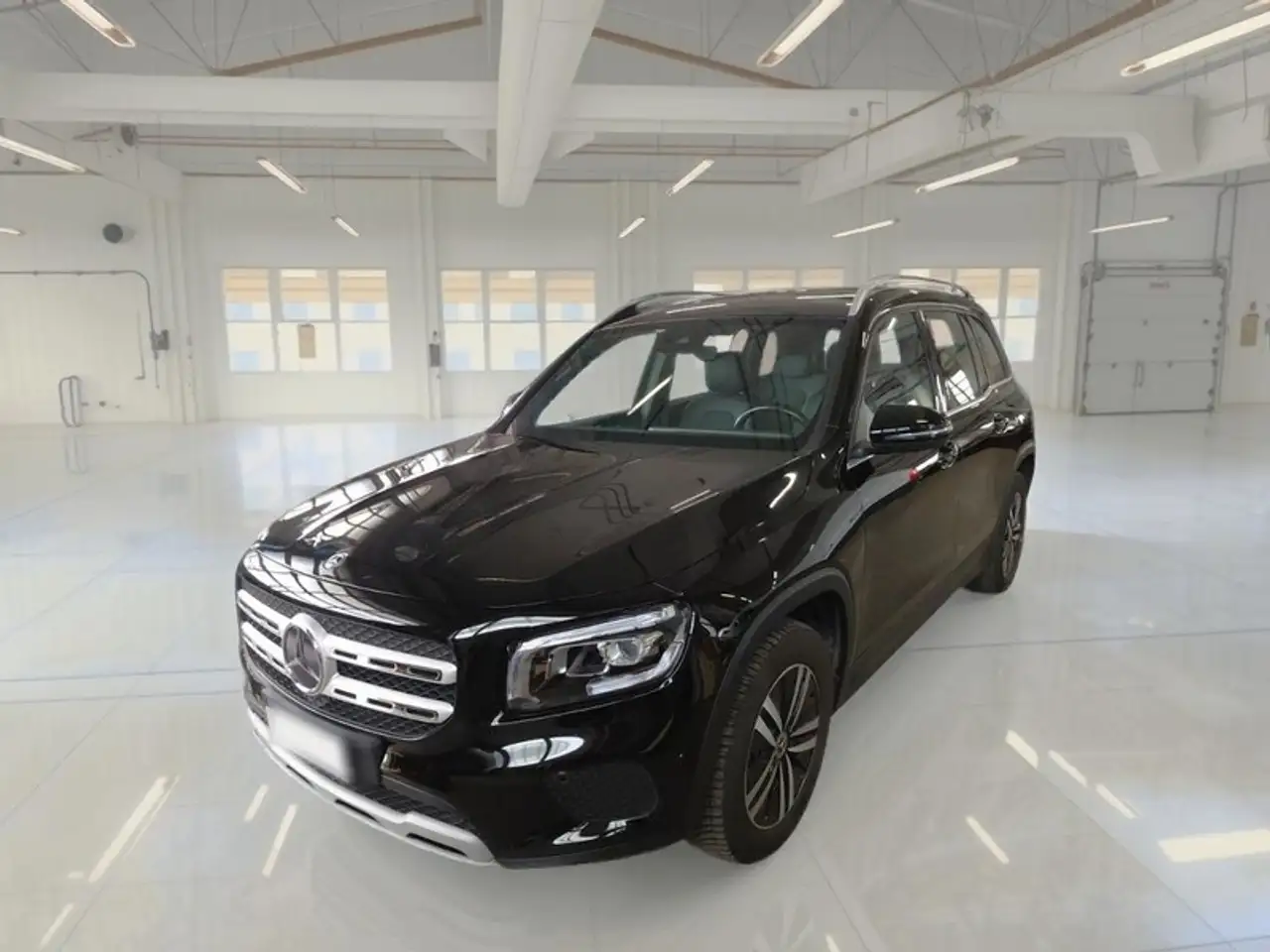 Mercedes-Benz GLB 200
