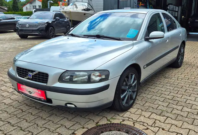 Volvo S60 2.4 Silver Edition PDC TÜV NEU