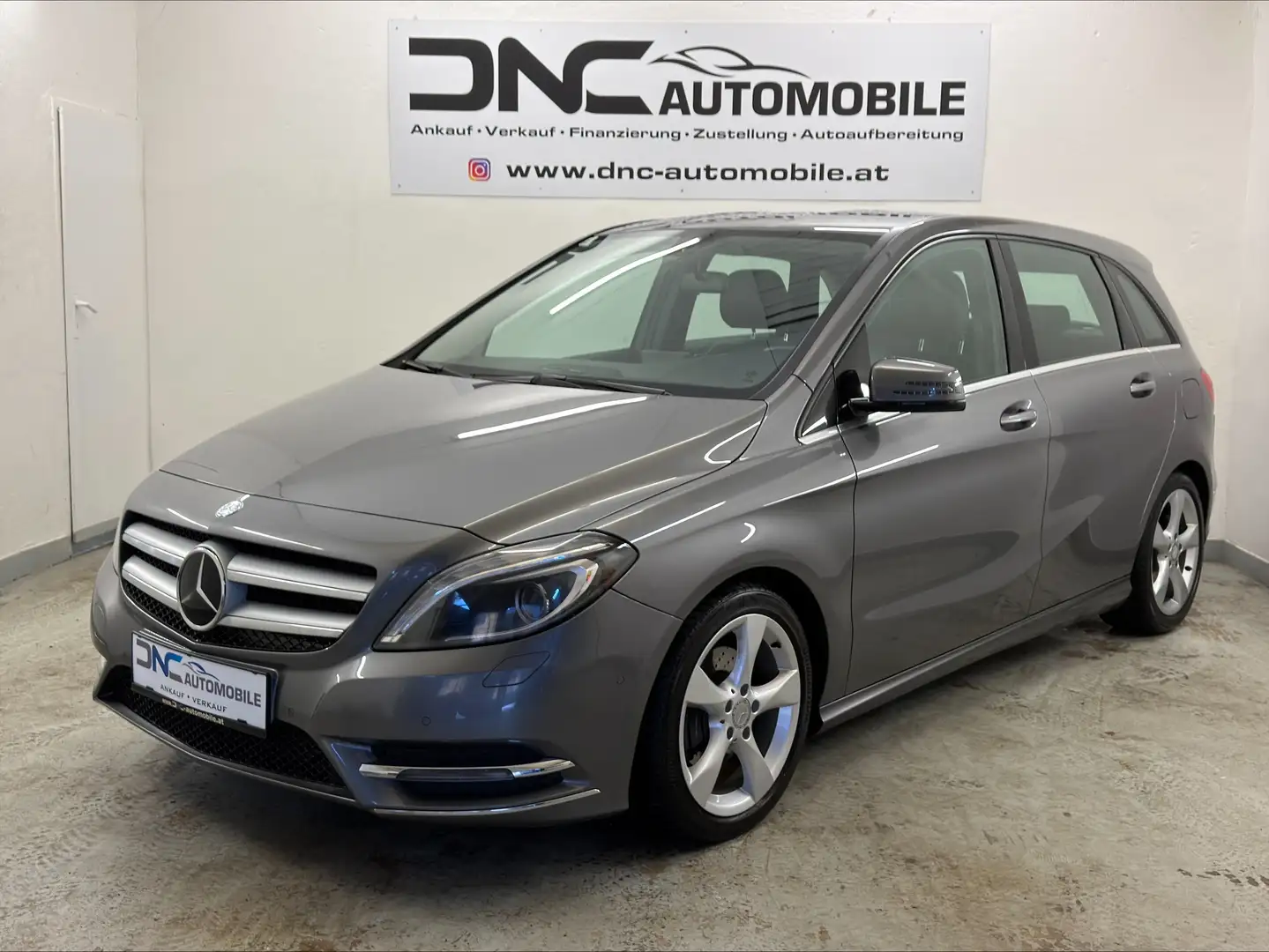 Mercedes-Benz B 200 CDI BlueEfficiency DPF Aut.*SHZ*NAVI* Grau - 1