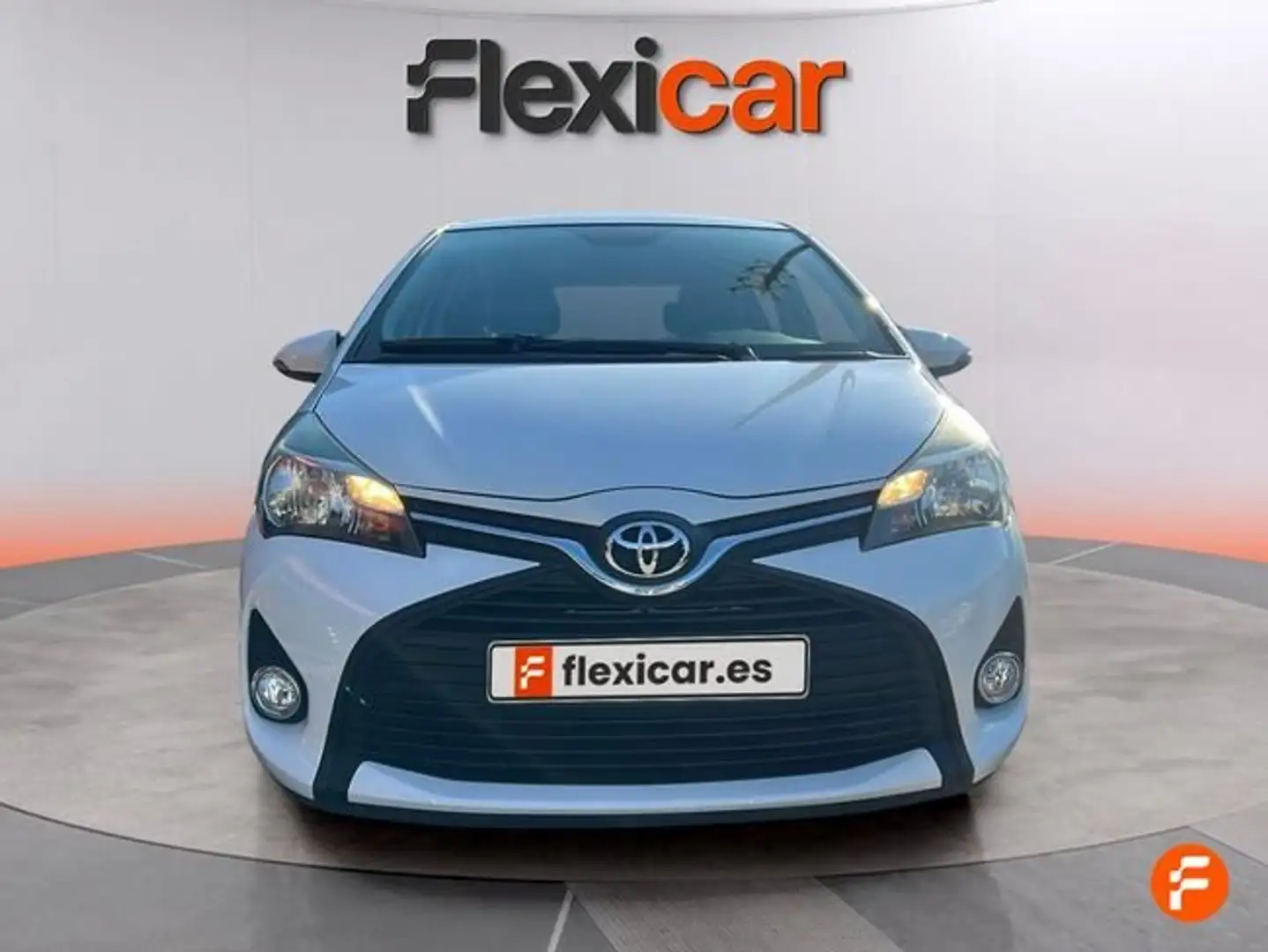 Toyota Yaris 70+City Blanco - 2
