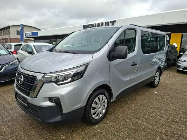 Nissan NV300 L2H1 3,0t ACENTA*9Sitzer*AHK*Kamera*Navi*DAB