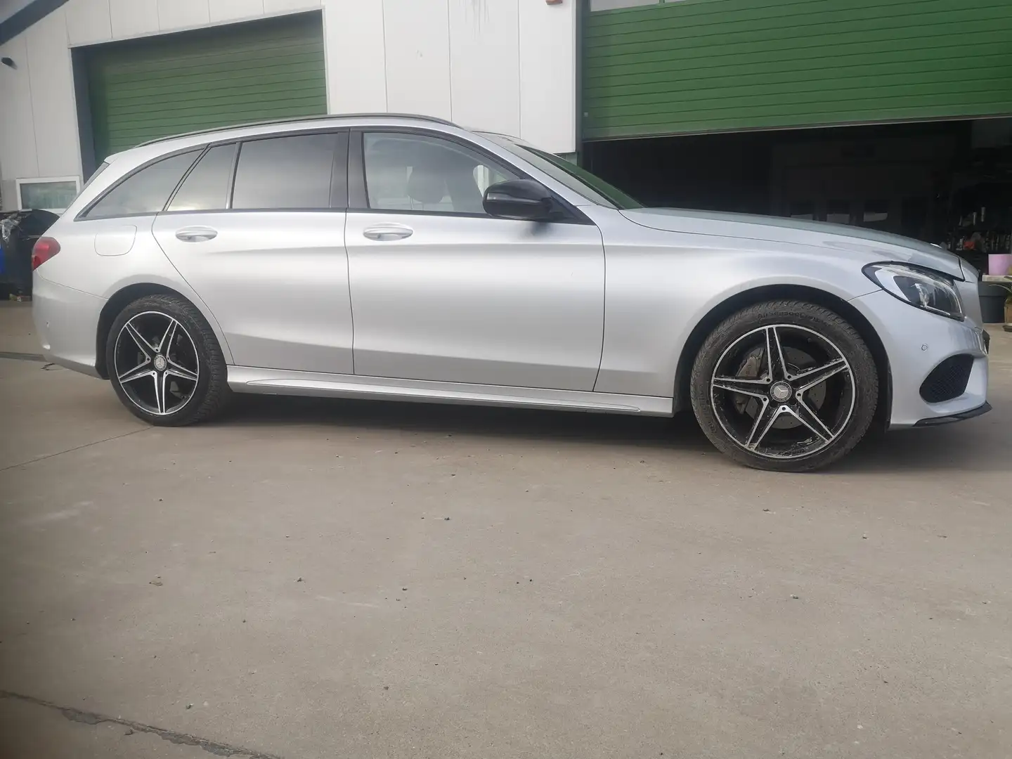 Mercedes-Benz C 220 d 4-Matic AMG PAKKET Zilver - 1