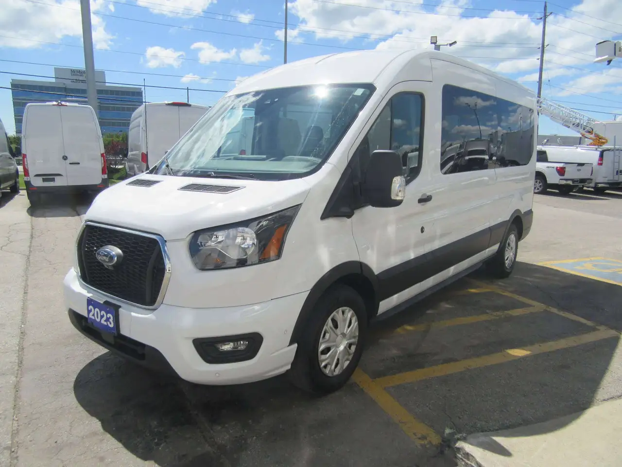 Ford Transit Passenger Wagon снимка Ford Transit Passenger Wagon