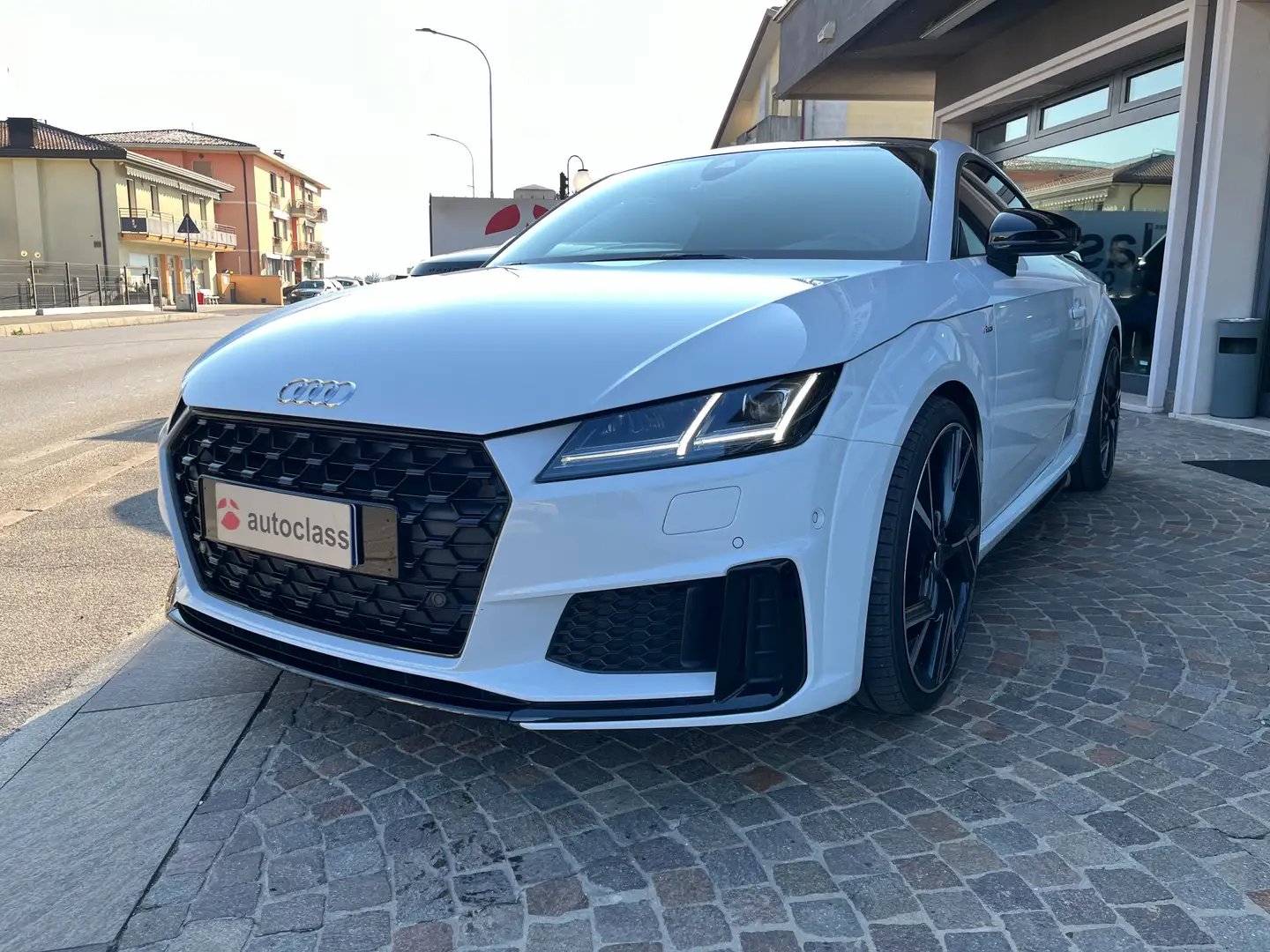 Audi TT Coupe 40 2.0 tfsi s-tronic-COMPETITION-UFFICIALE! Weiß - 2