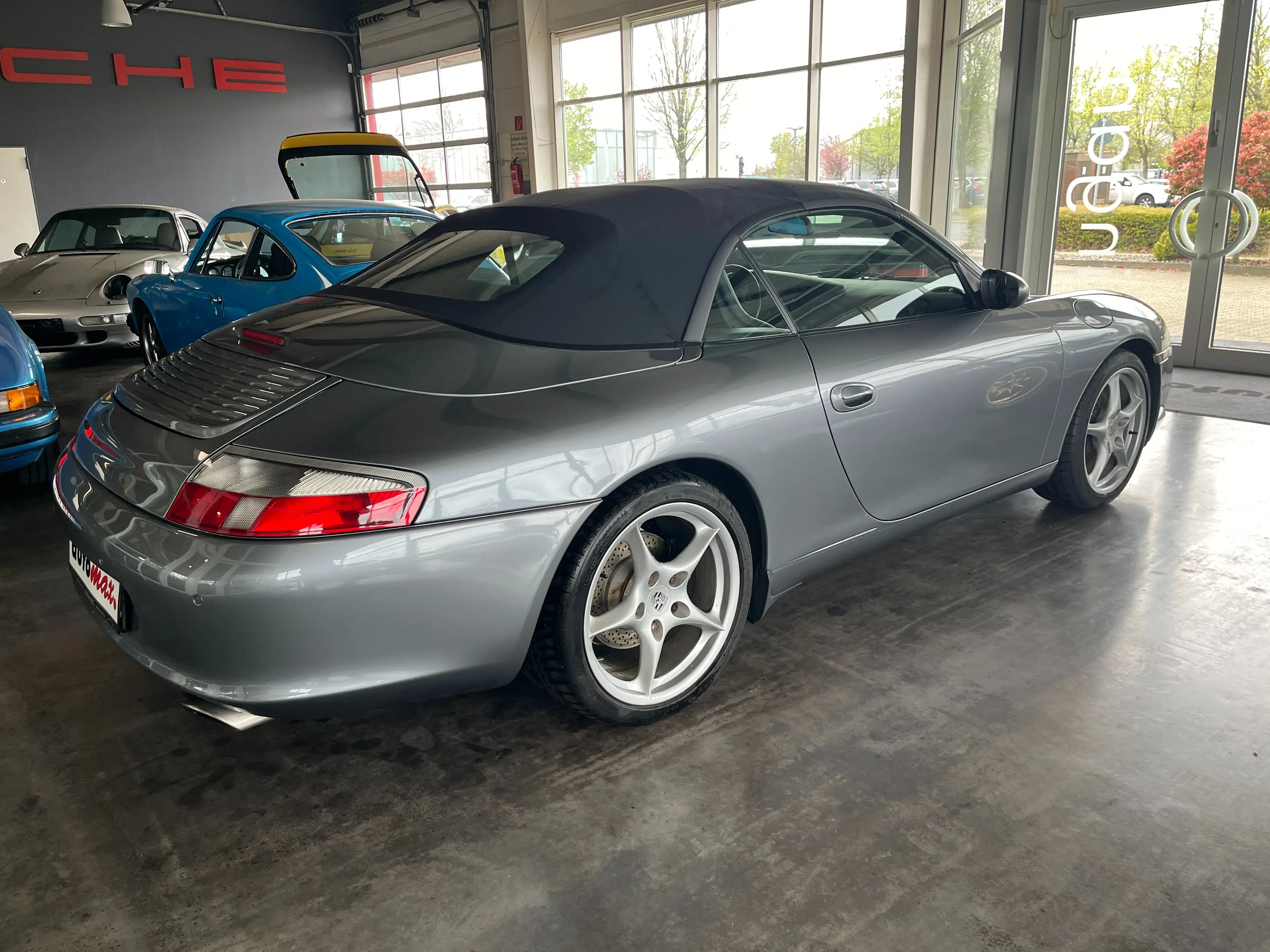 Porsche 996 911 Carrera Cabrio — photo 6