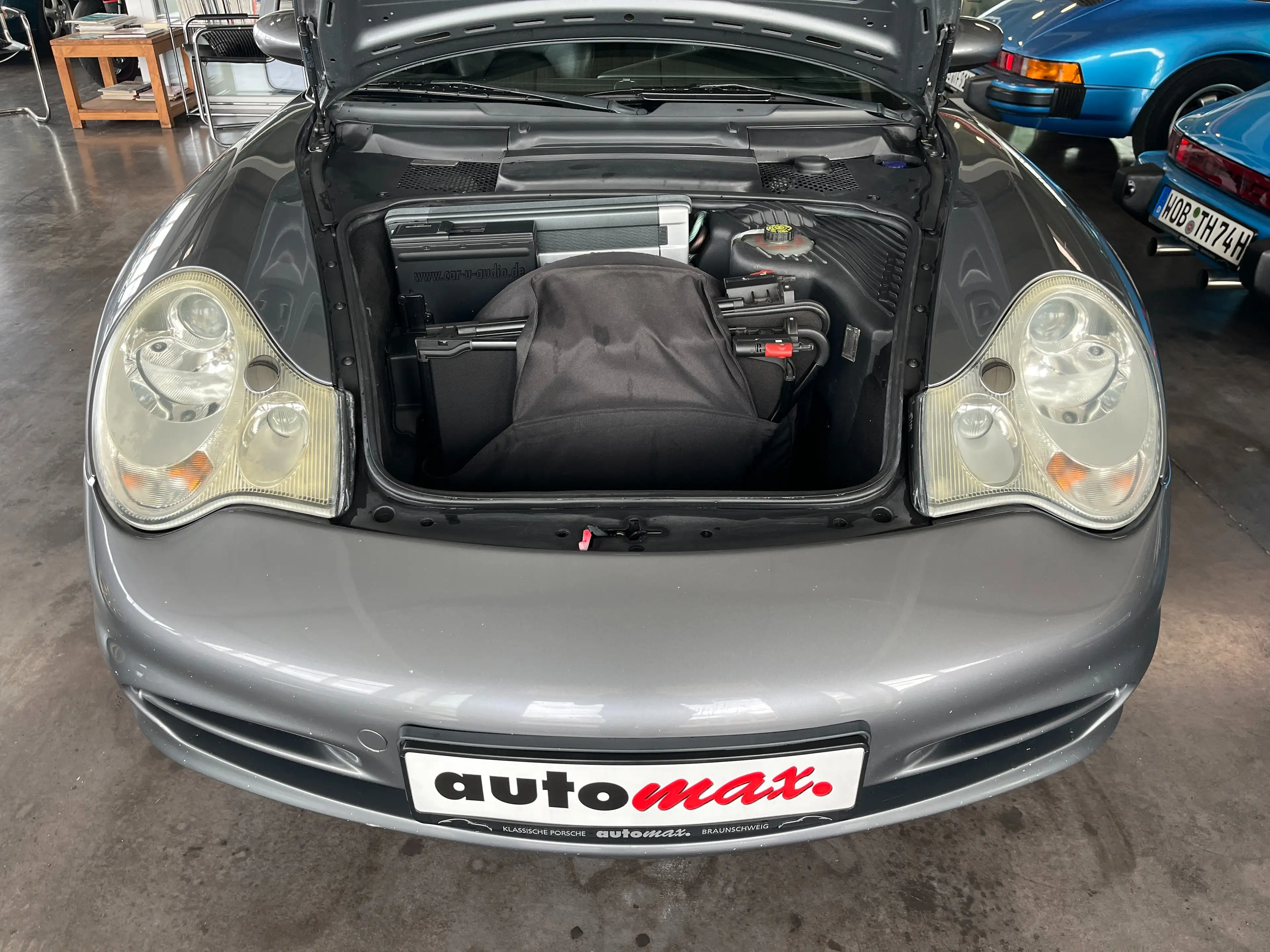 Porsche 996 911 Carrera Cabrio — photo 20