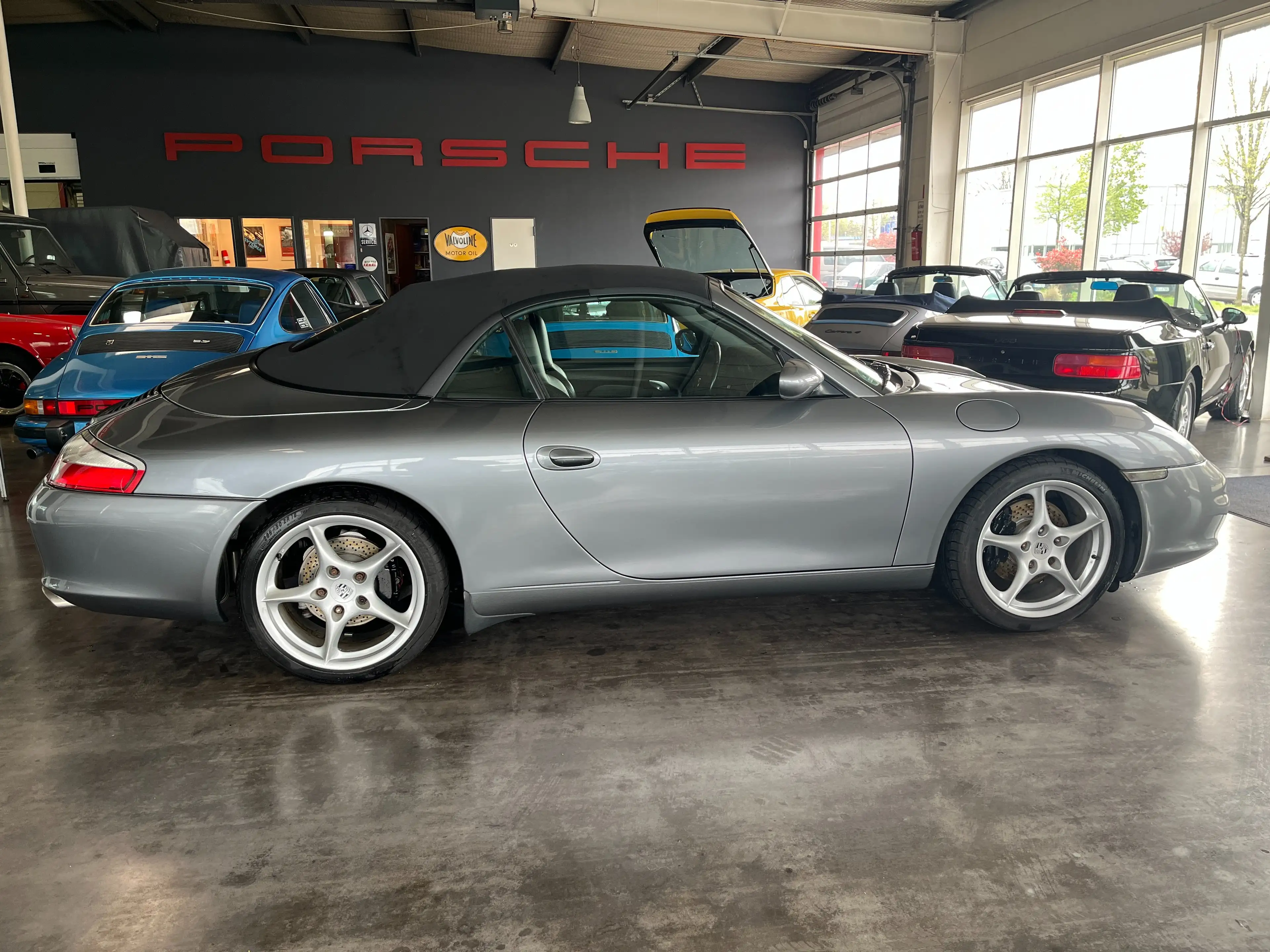 Porsche 996 911 Carrera Cabrio — photo 5