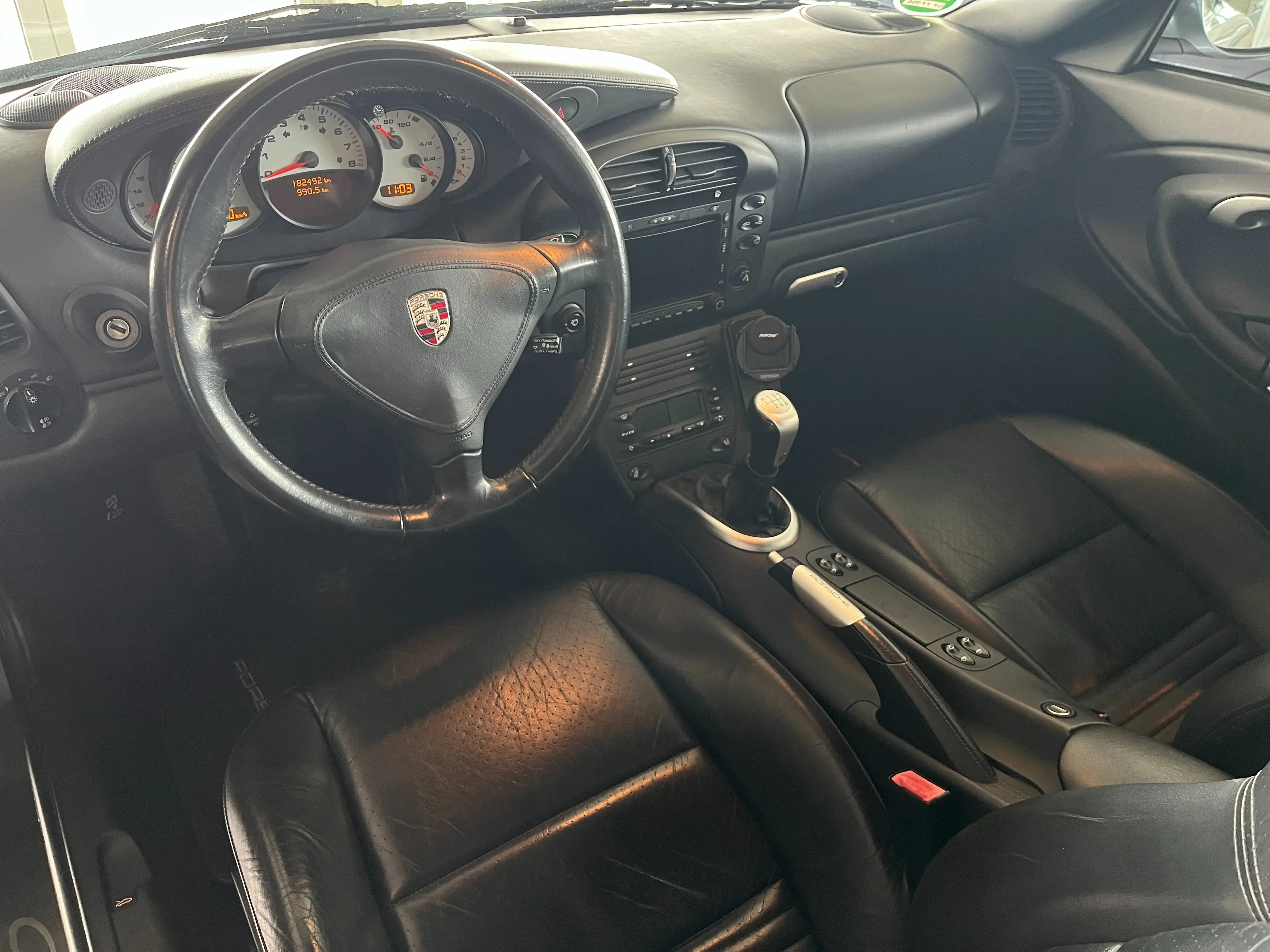 Porsche 996 911 Carrera Cabrio — photo 12