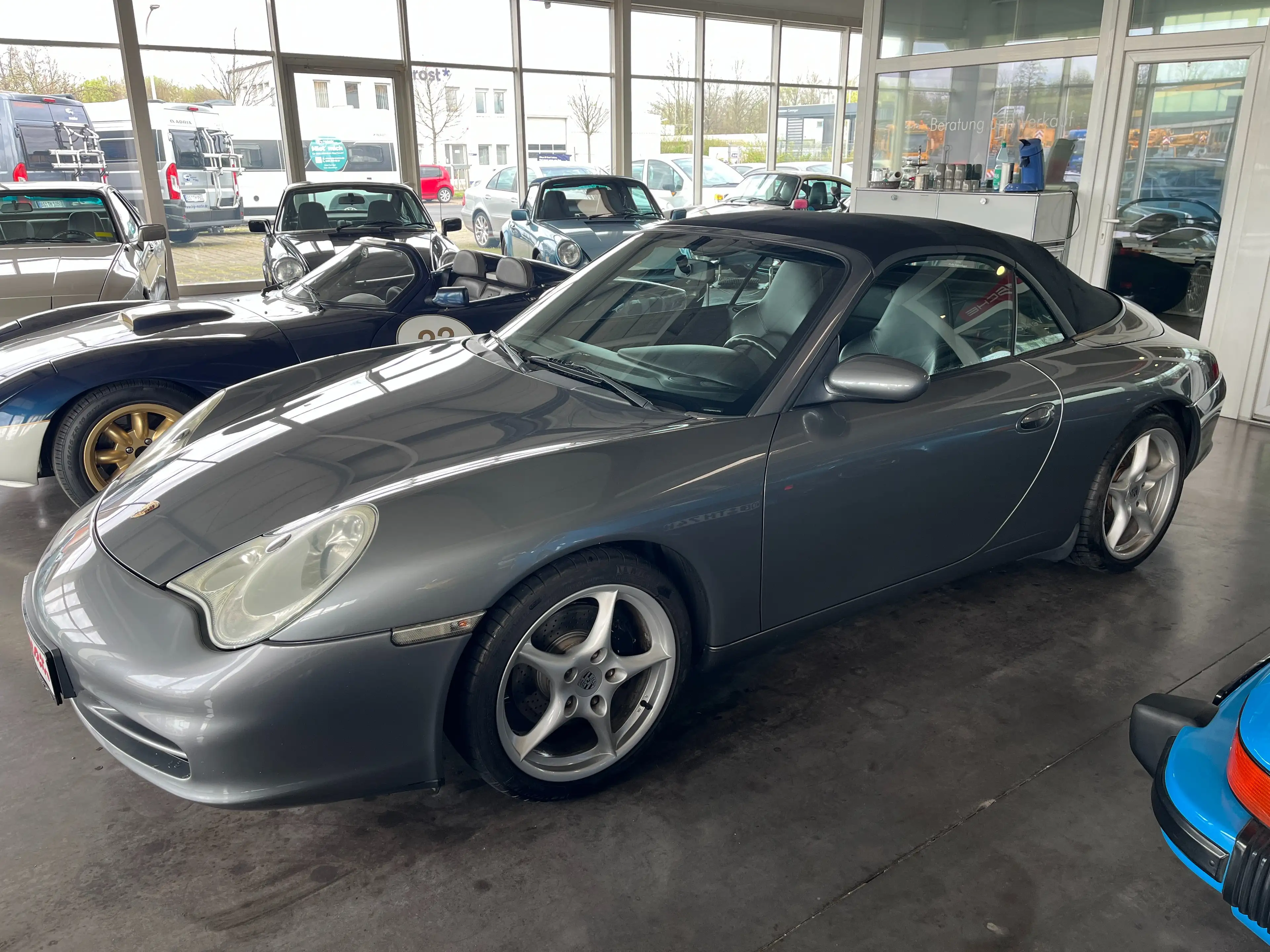 Porsche 996 911 Carrera Cabrio — photo 2