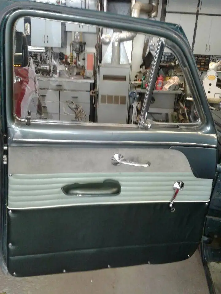 Ford Customline снимка Ford Customline