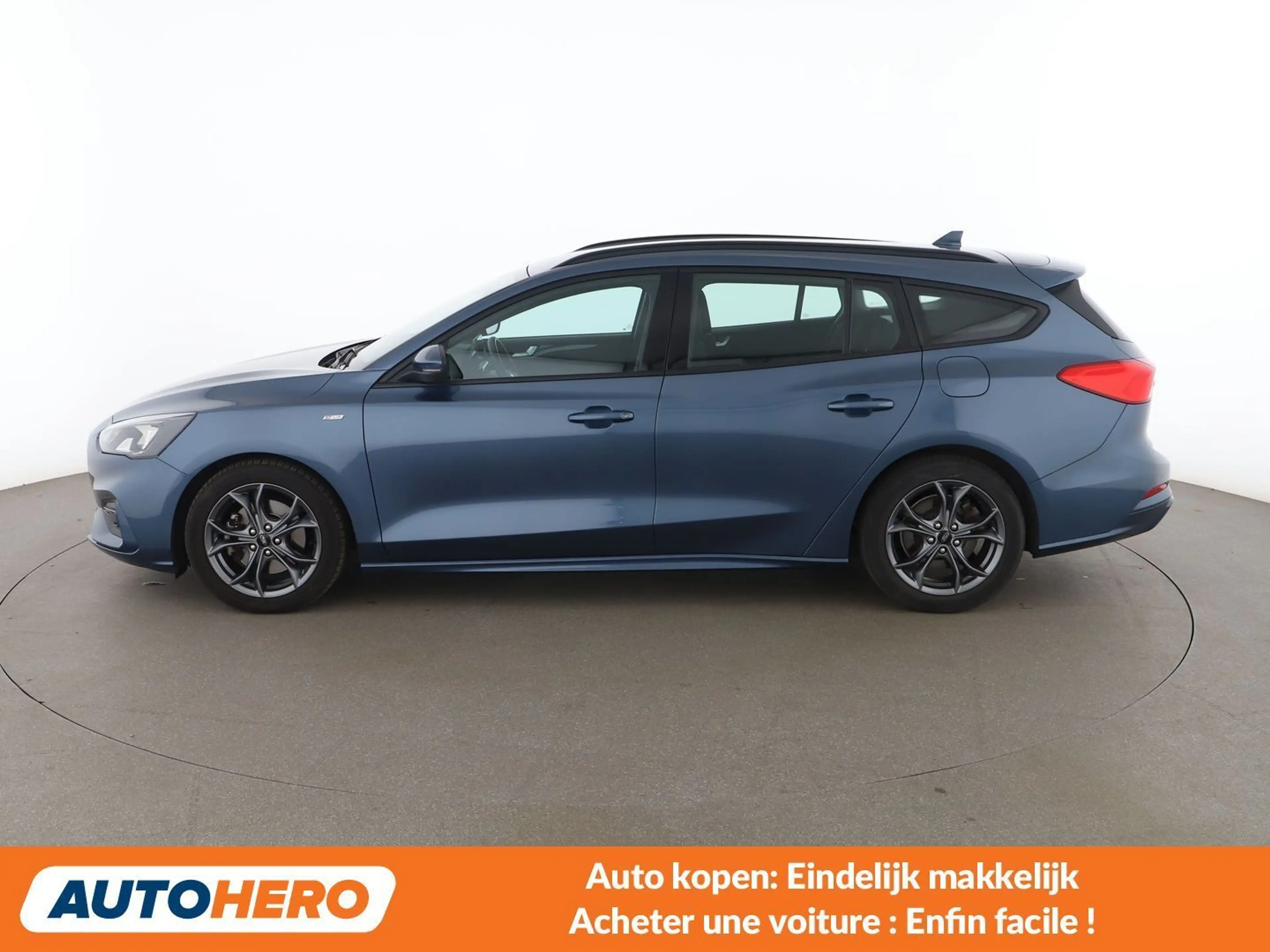 Ford Focus 1.5 EcoBoost ST-Line — photo 3