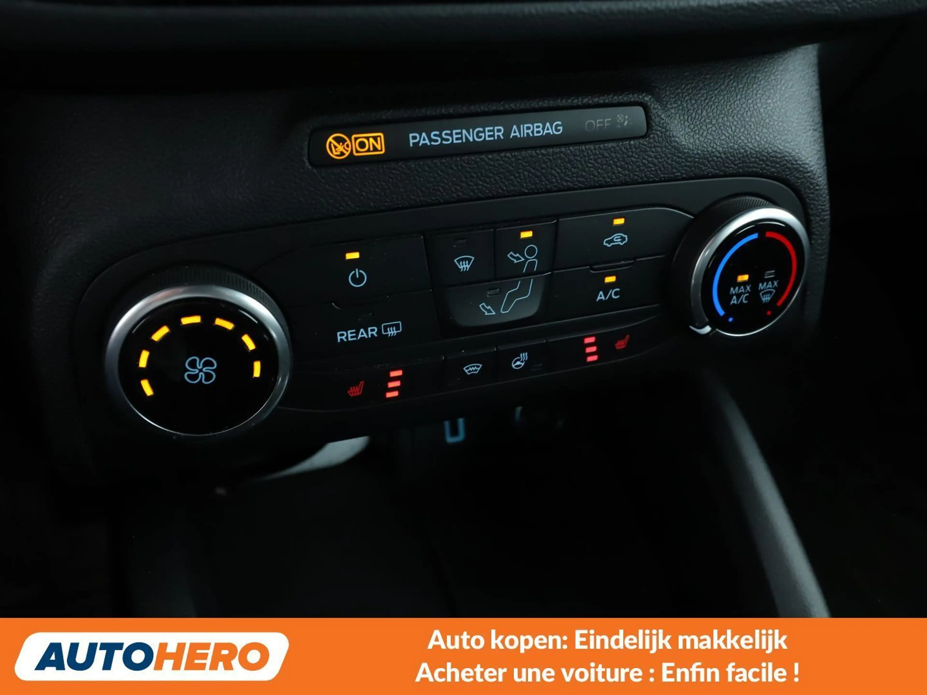 Ford Focus 1.5 EcoBoost ST-Line — photo 13